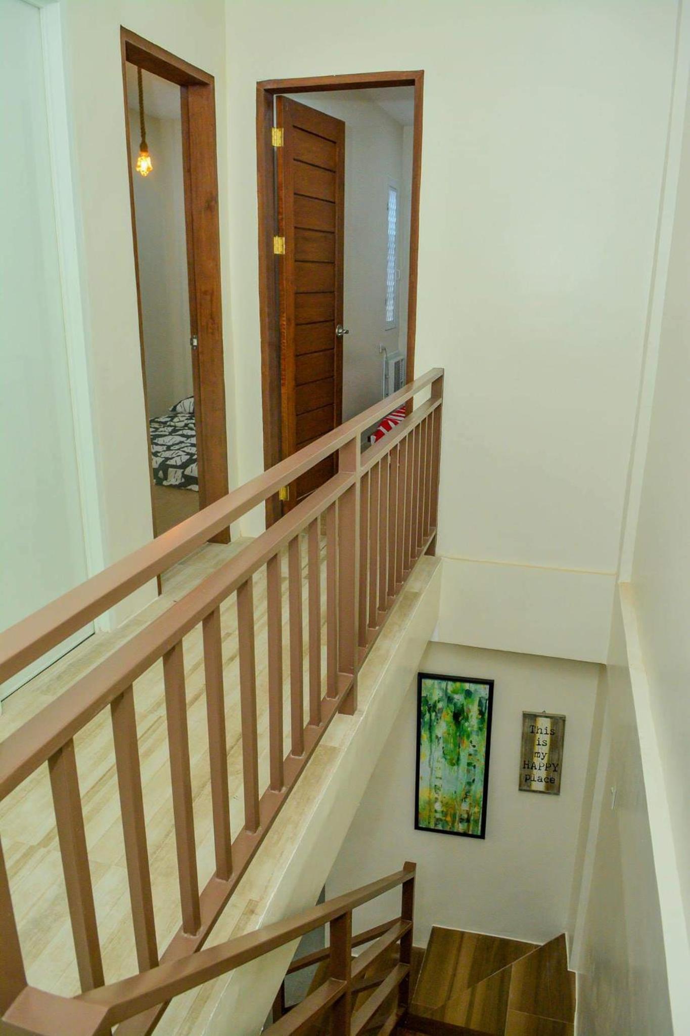 Mailz Haven-E Beautiful 3BR Modern Aprt Near SM view 2
