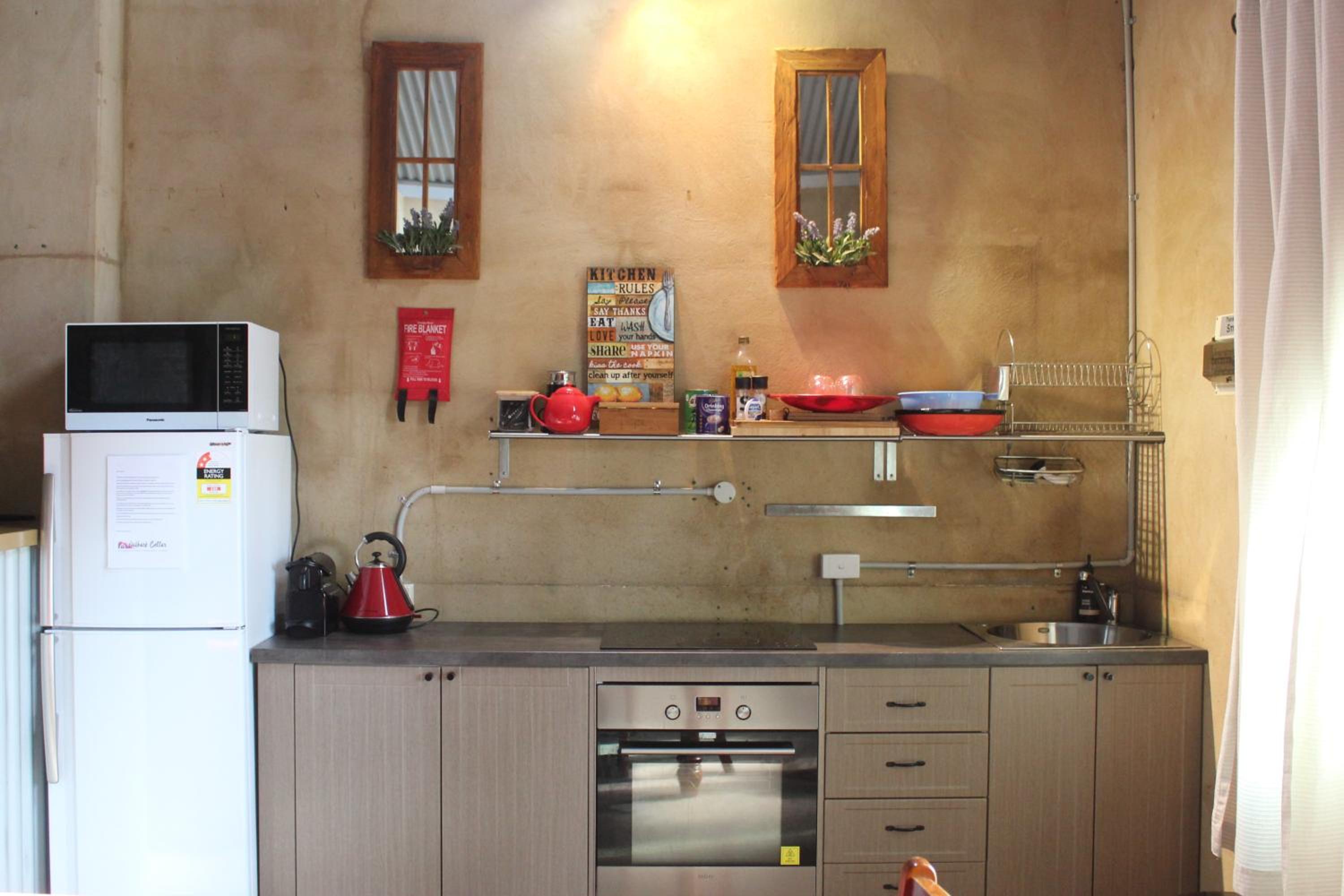 Outback Cellar & Country Cottage