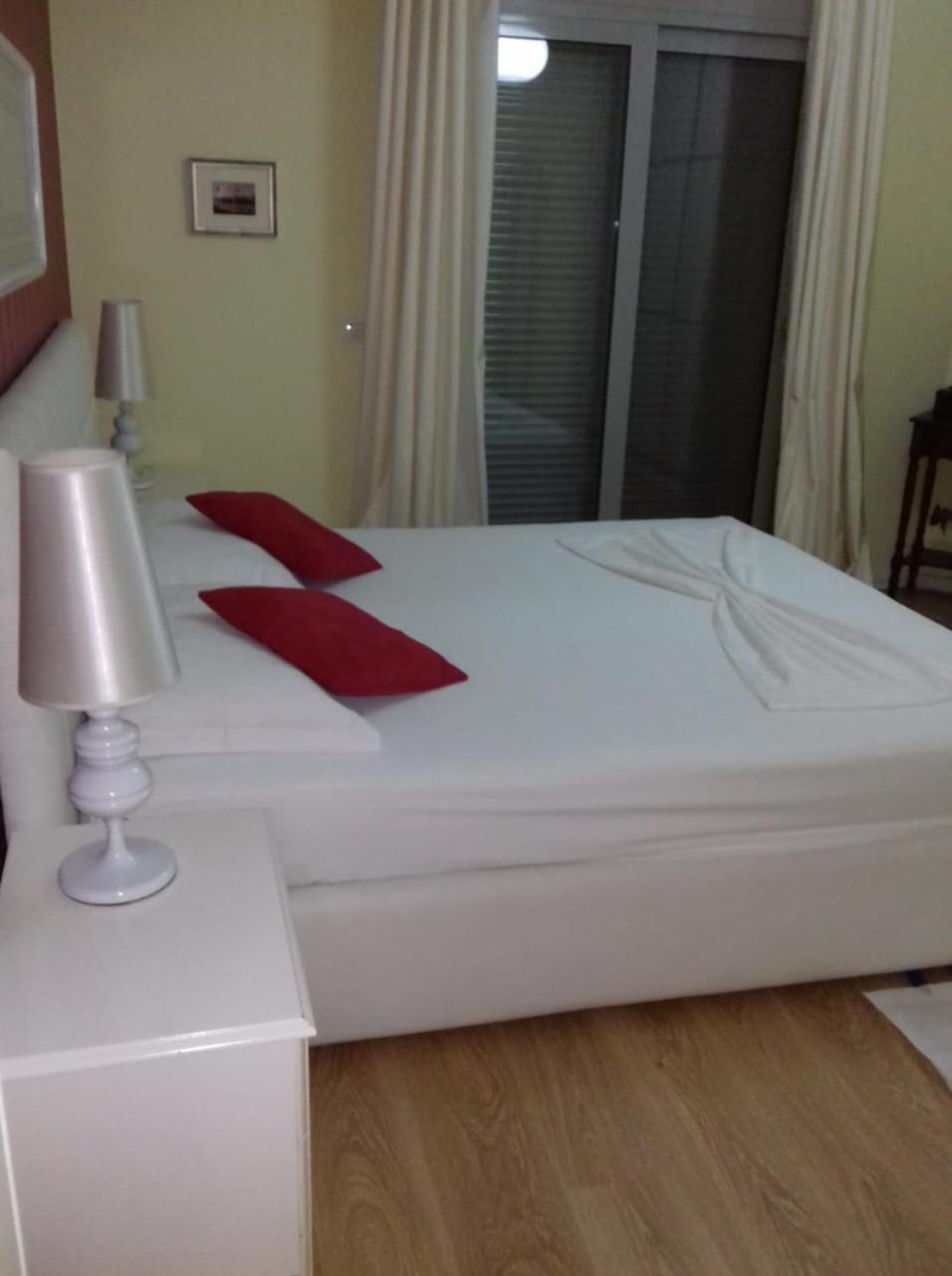 THE BEST APARTMENT