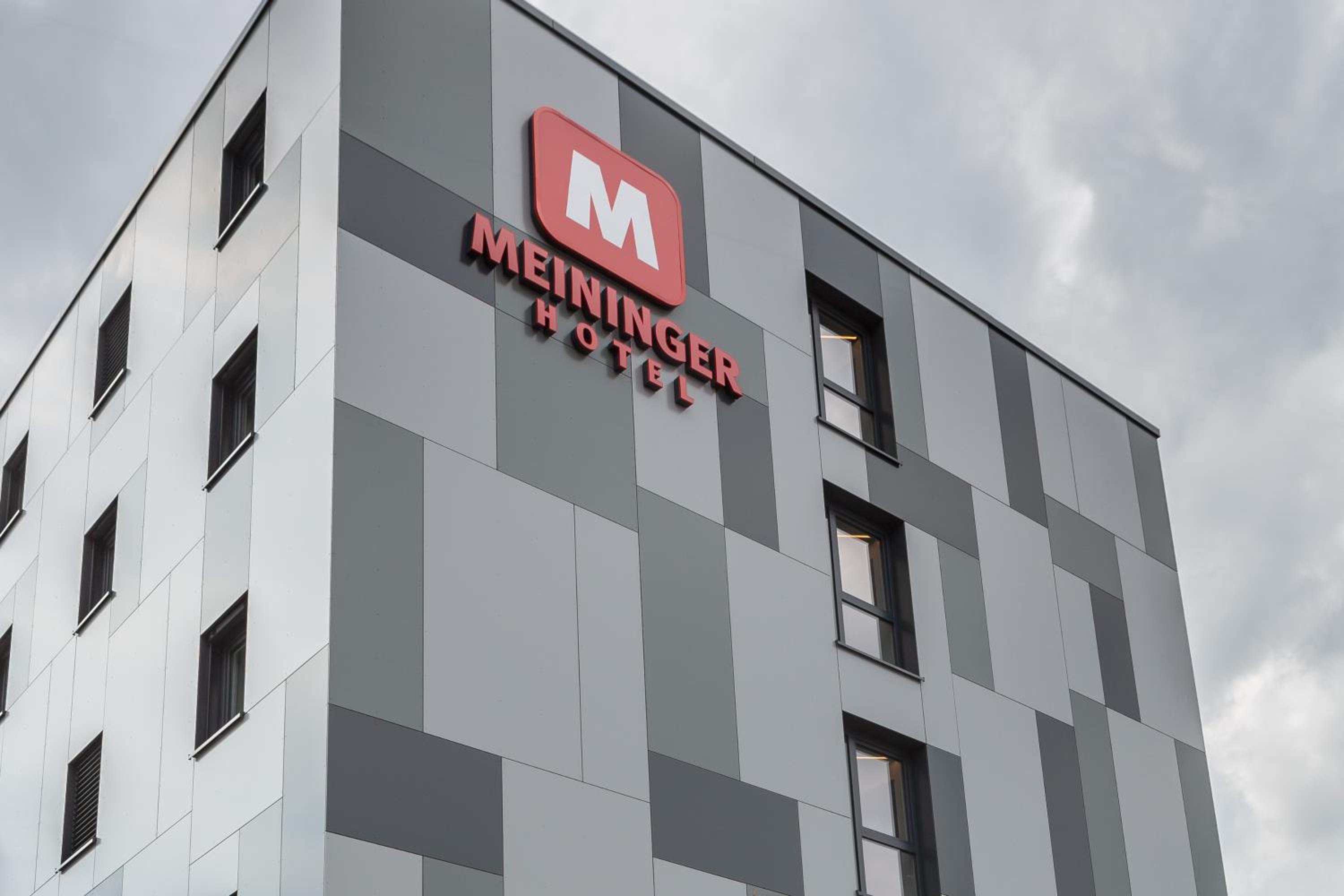 Hotel MEININGER Hotel Heidelberg Hauptbahnhof - Image 1