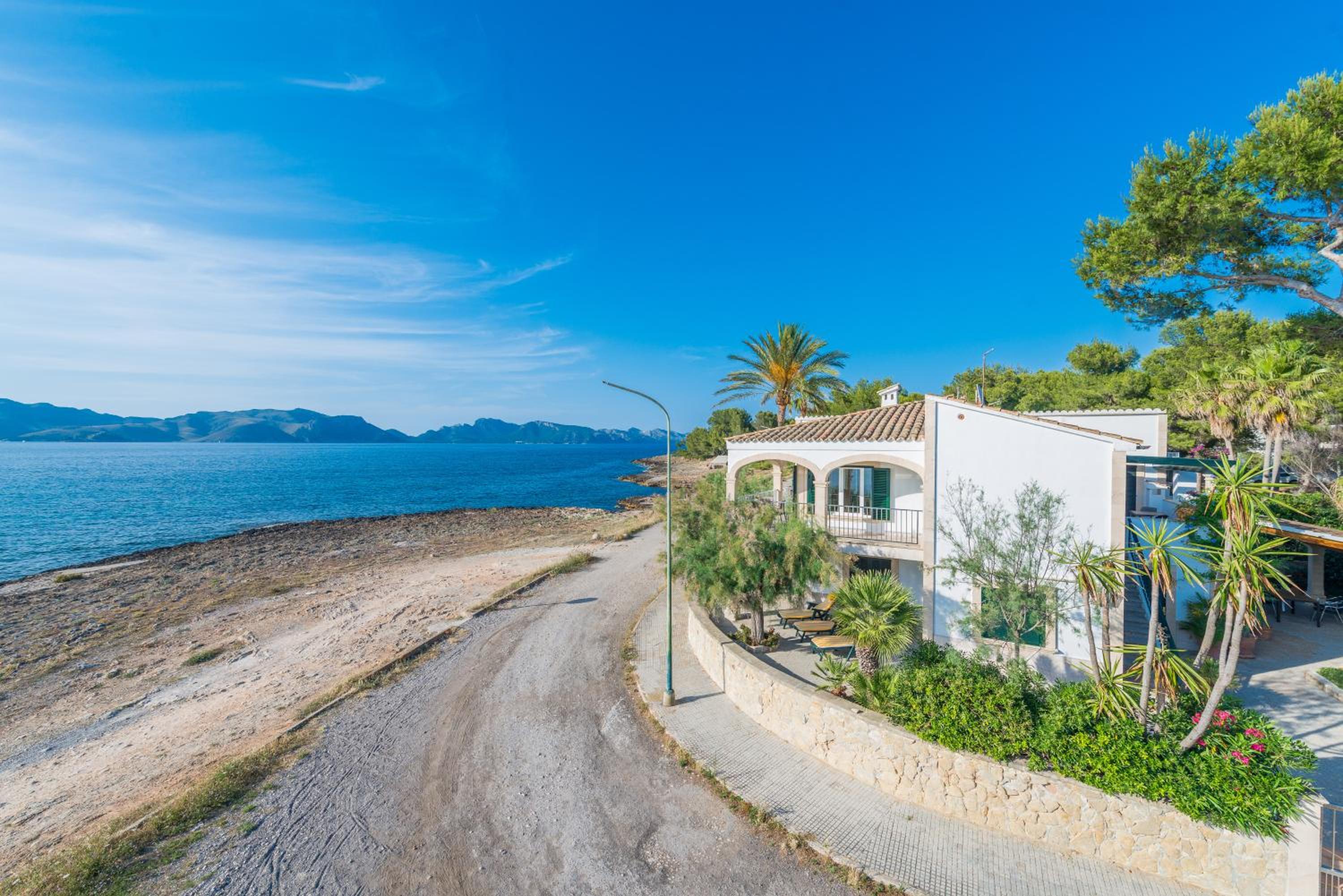 Sunset Villa Nixe view 2