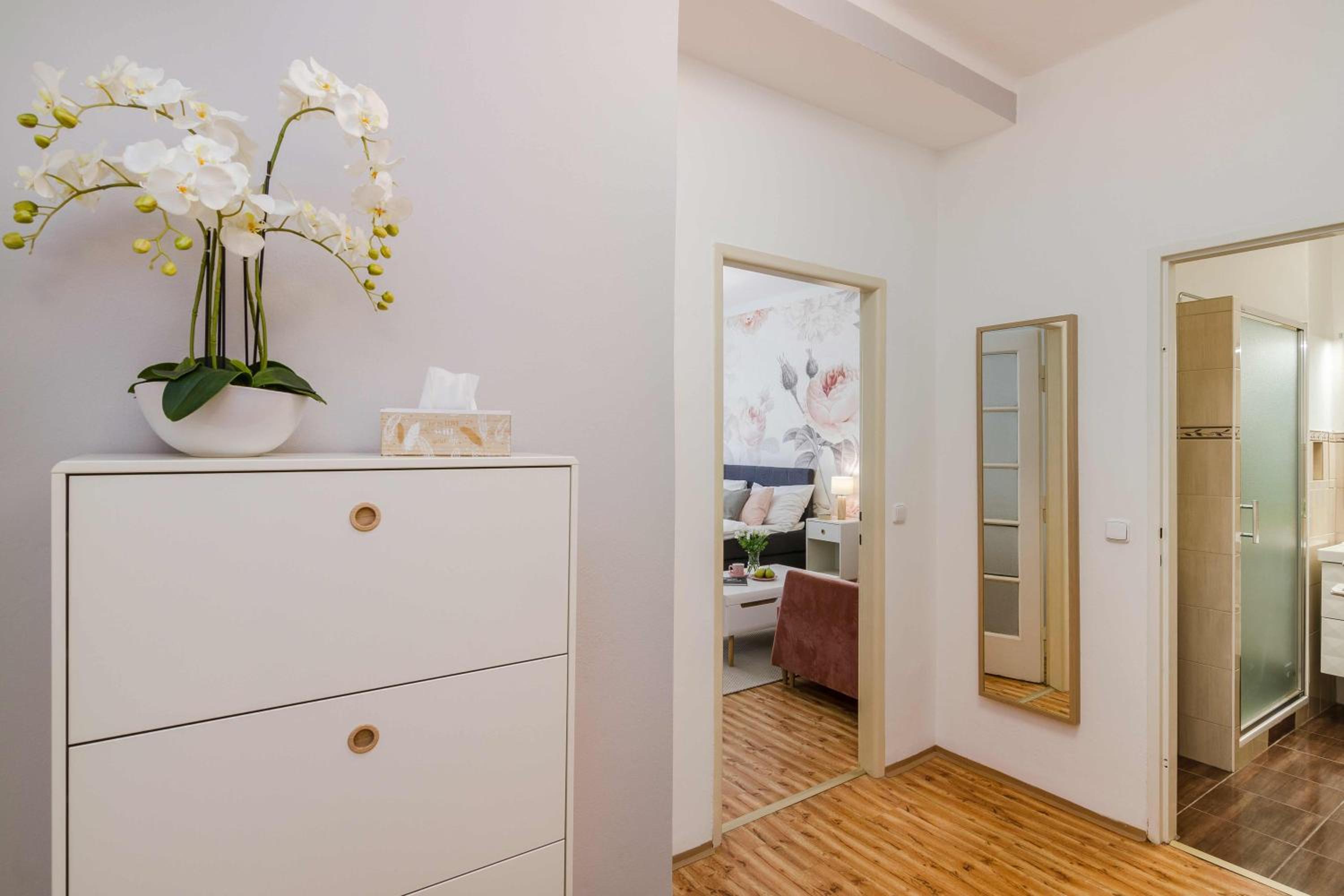 APT in Prague Charles Bridge 1km by Michal&Friends