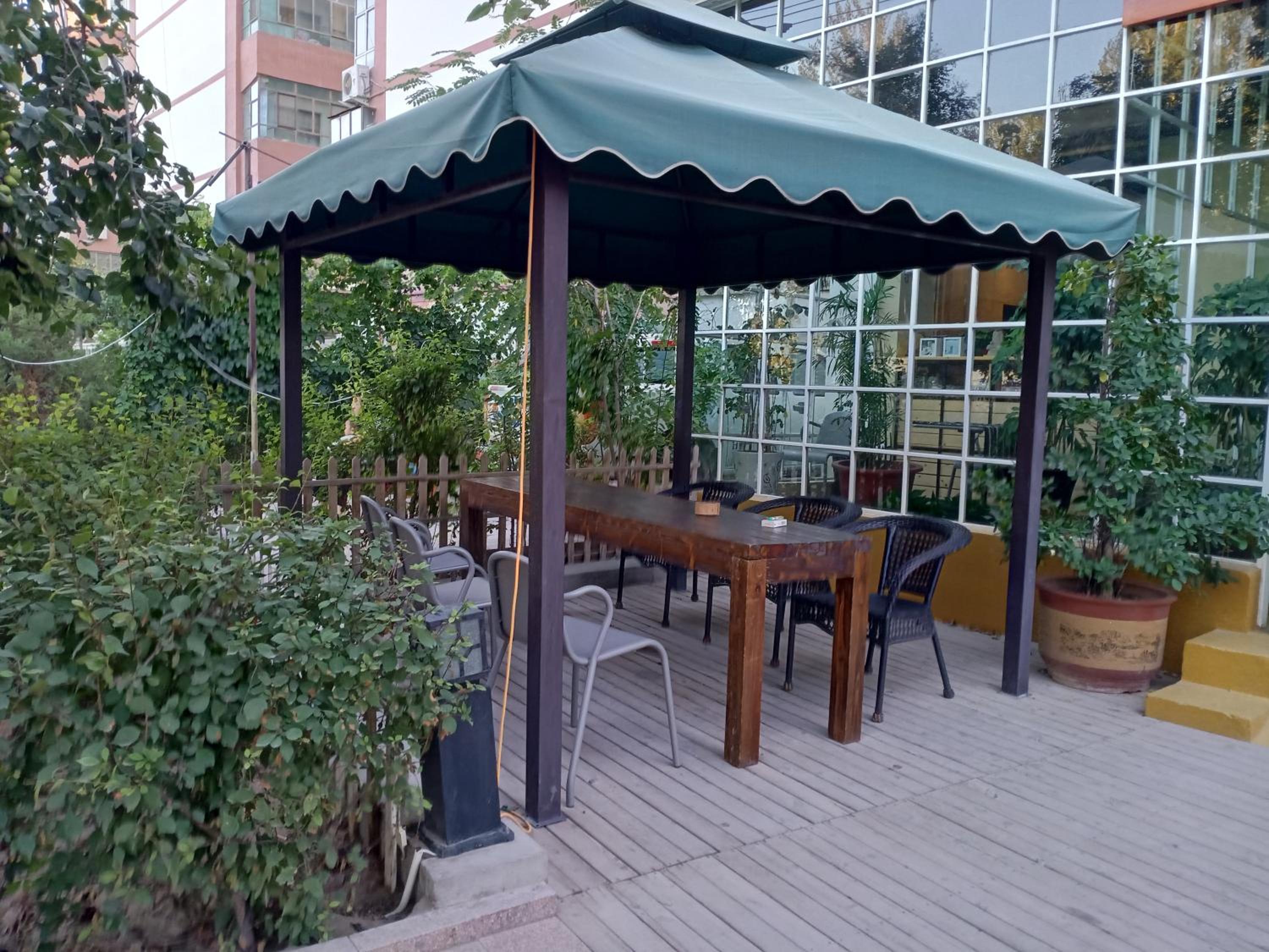 Right Here Hotel (Dunhuang International Youth Hostel)