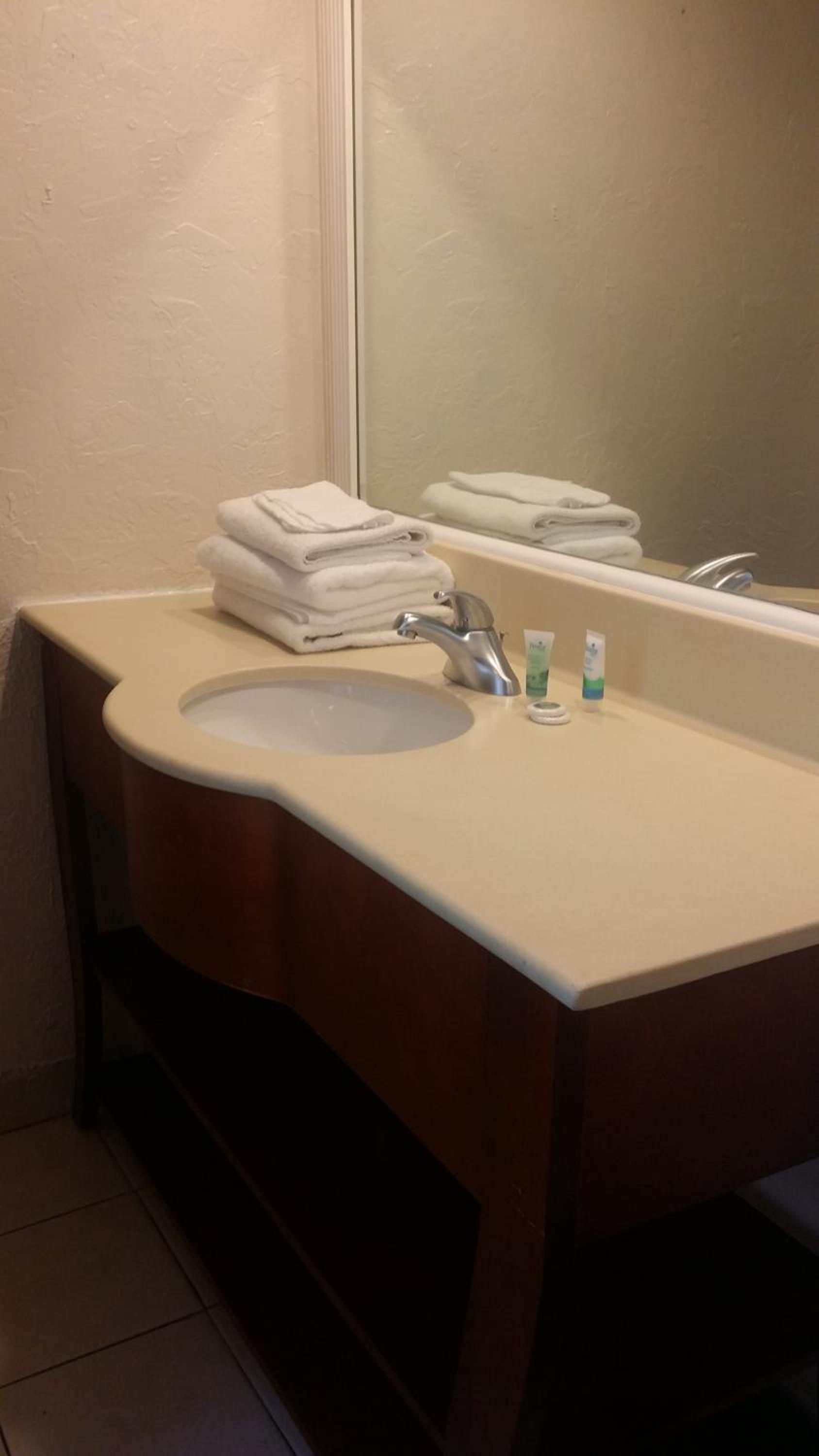 Palm Breeze Hotel