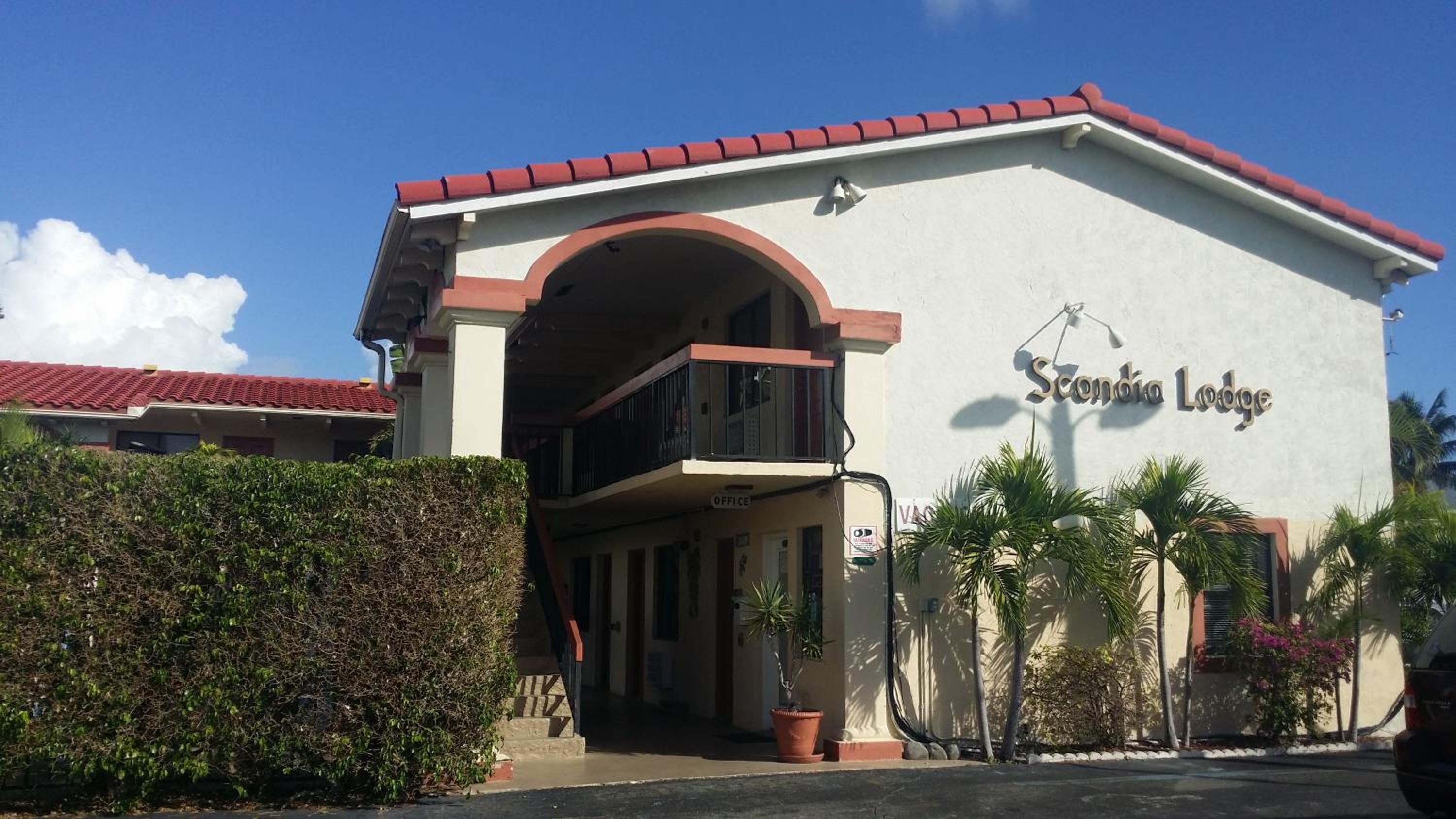 Palm Breeze Hotel