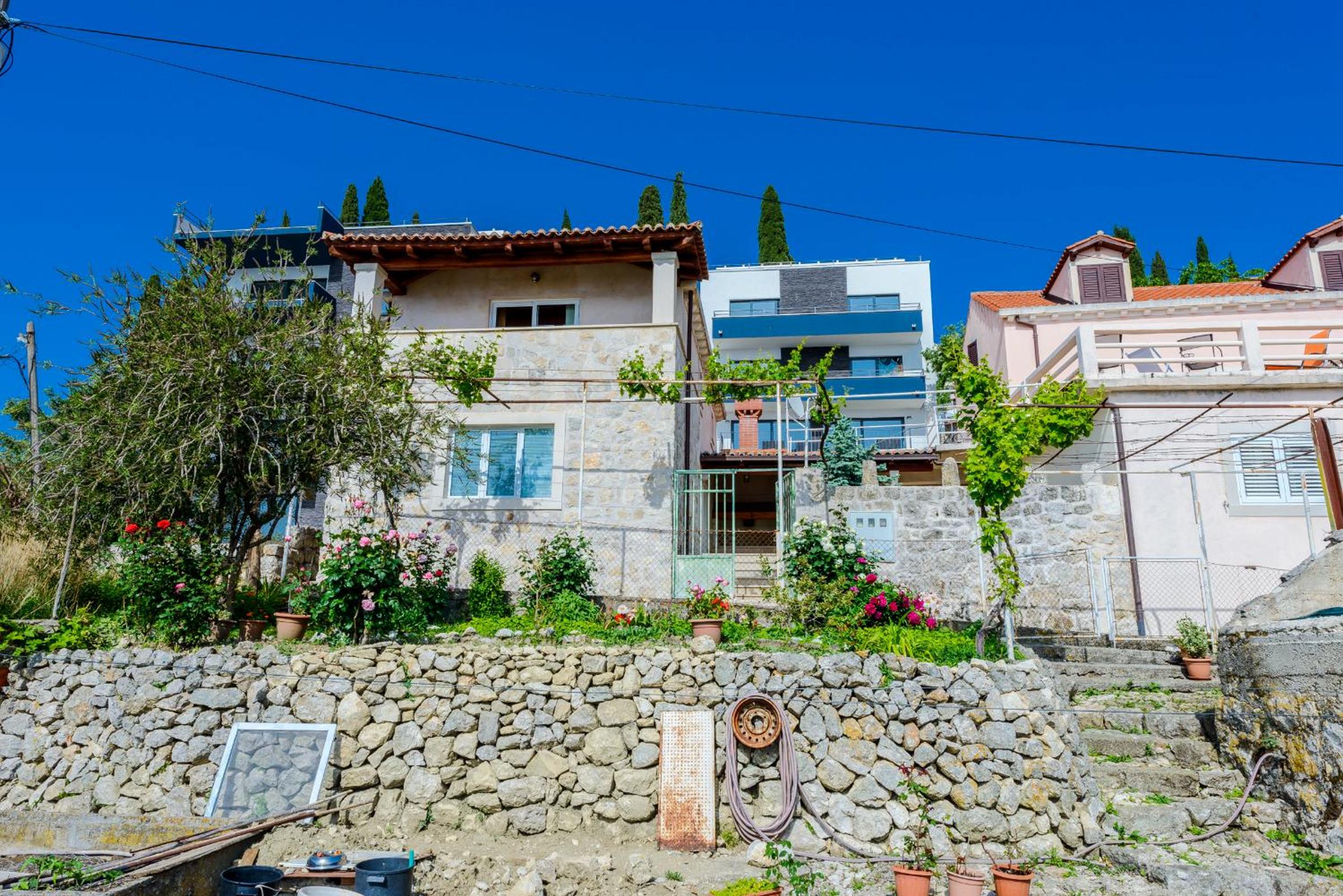 Seaside Villas Eli view 3