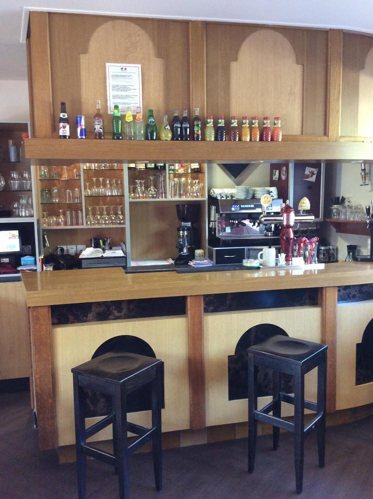 bar