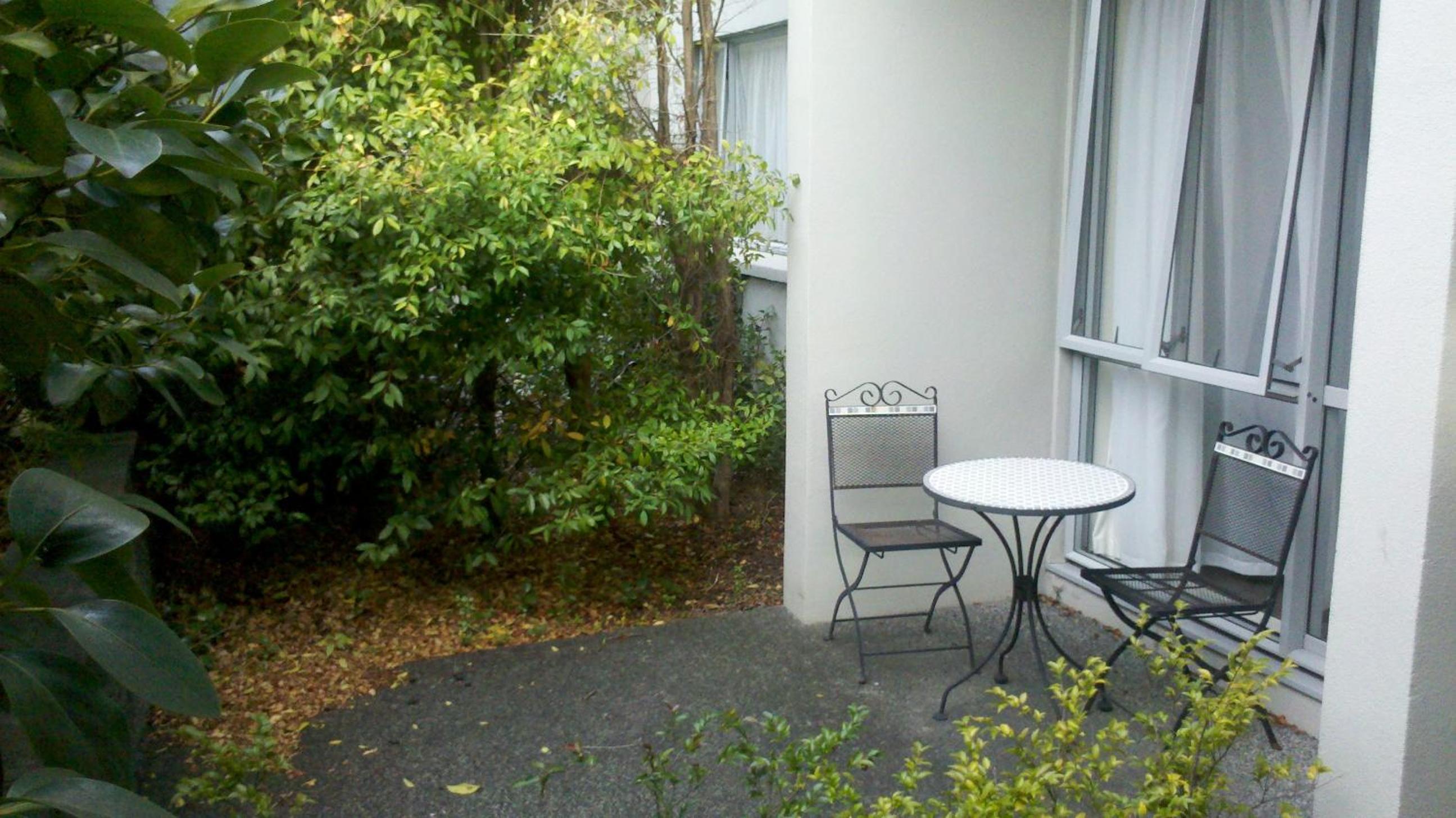Photo 12