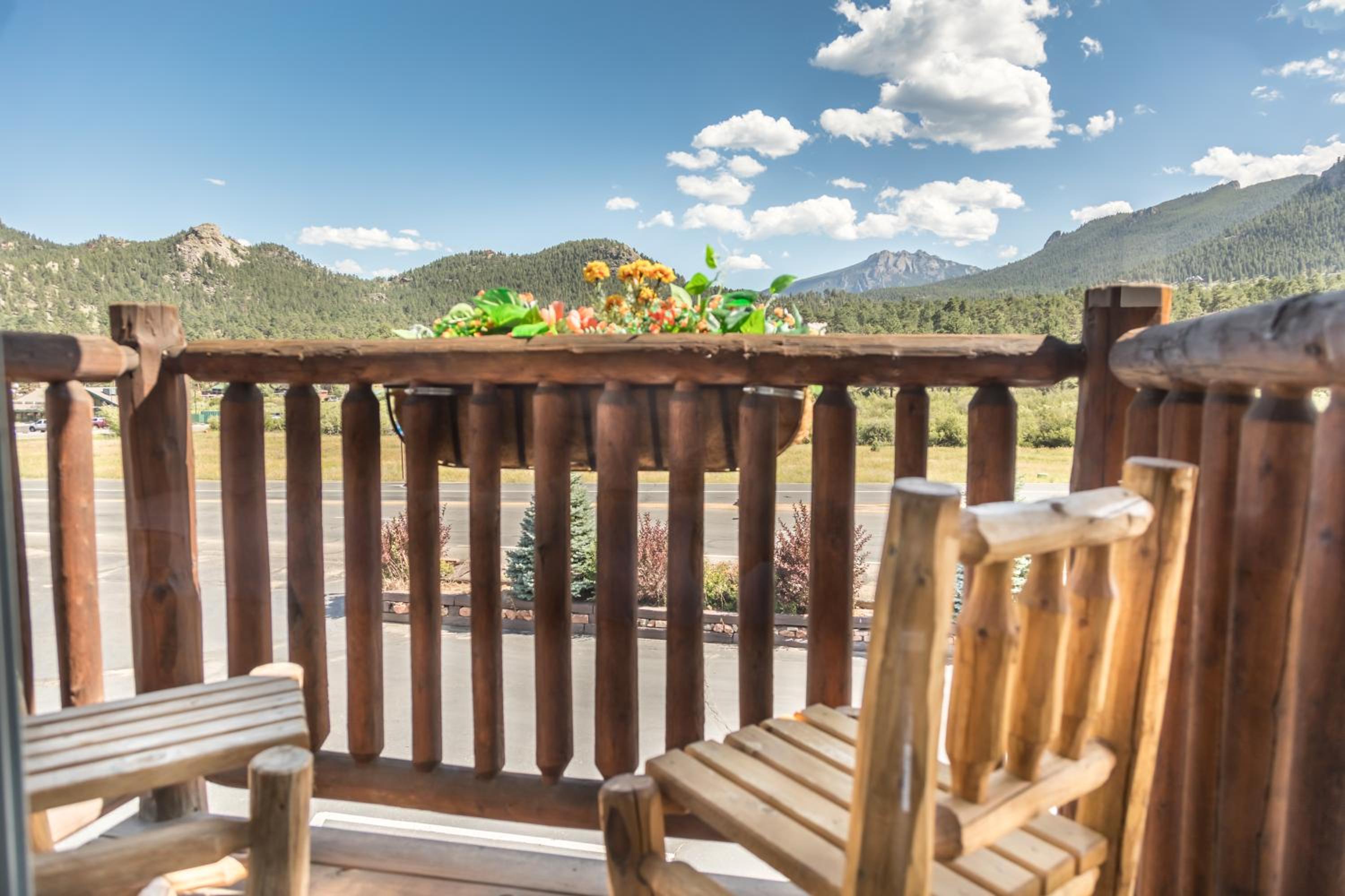 Alpine Trail Ridge Inn - Property Image 43
