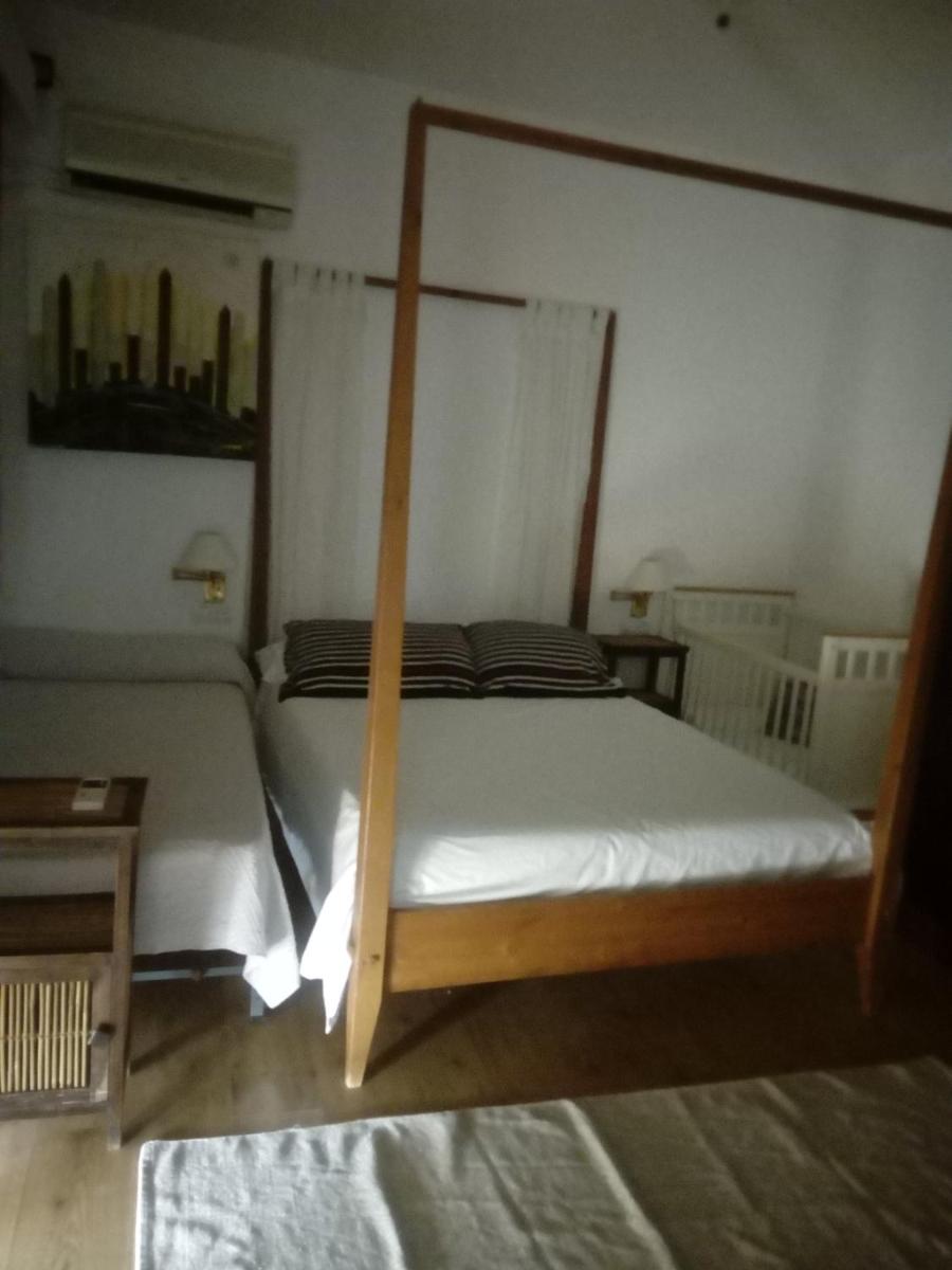 Casa De Comedias