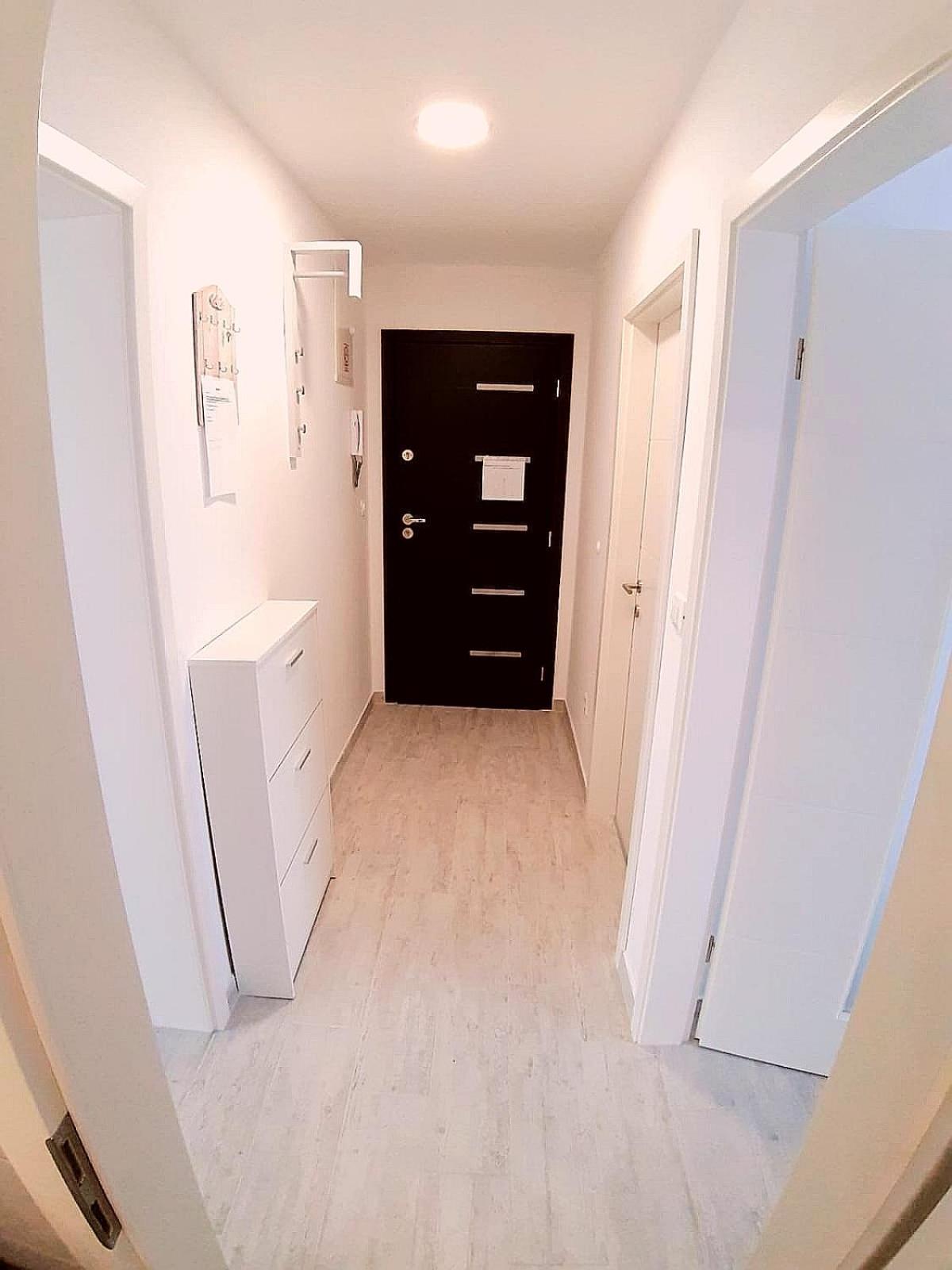 Apartment Enjoy life Makarska 2+2, center view 2