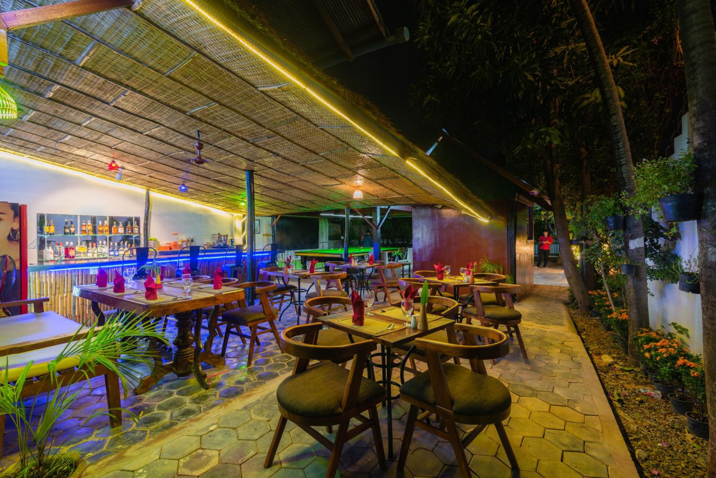 Five Rose Siem Reap Hostel