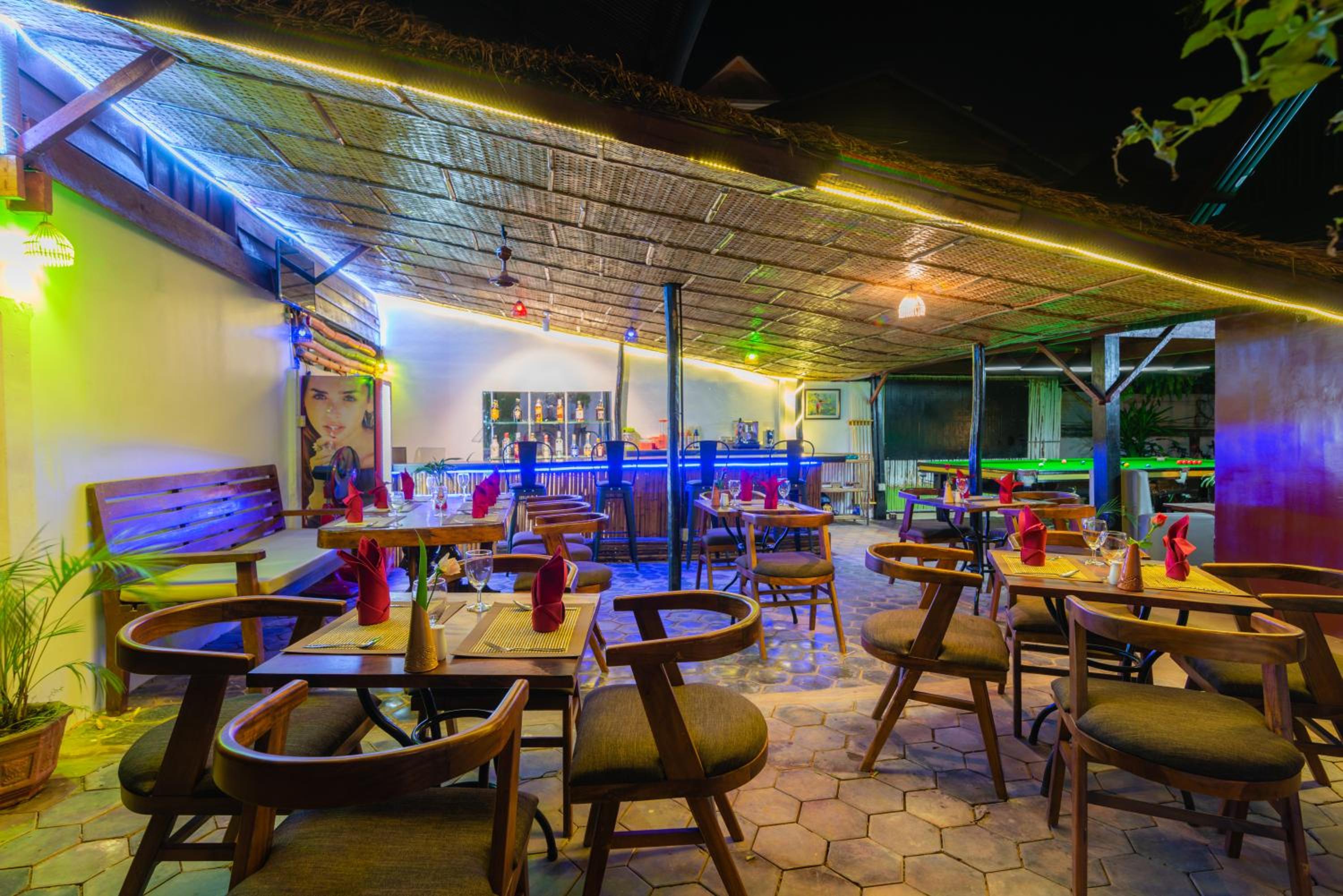 Five Rose Siem Reap Hostel
