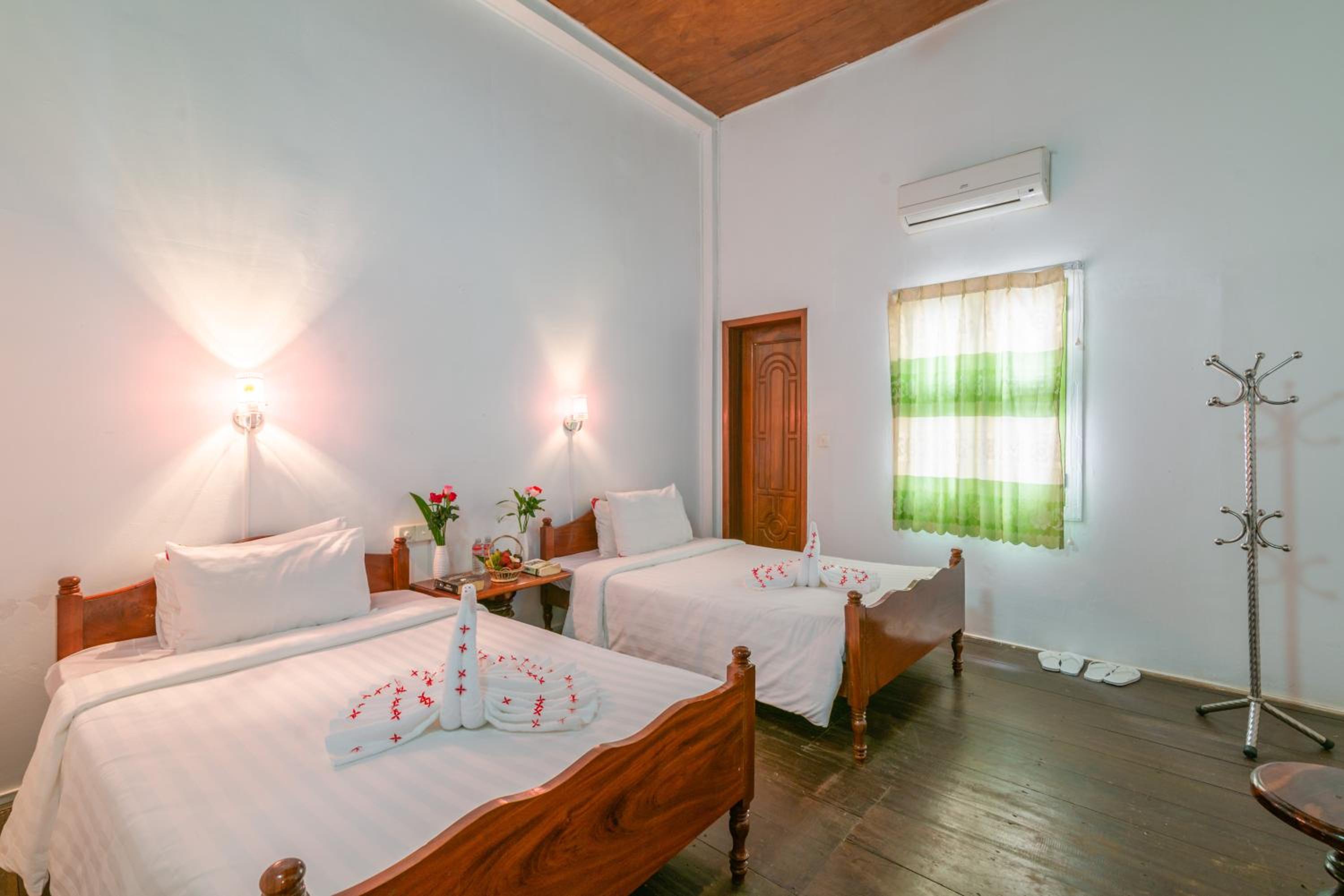 Five Rose Siem Reap Hostel