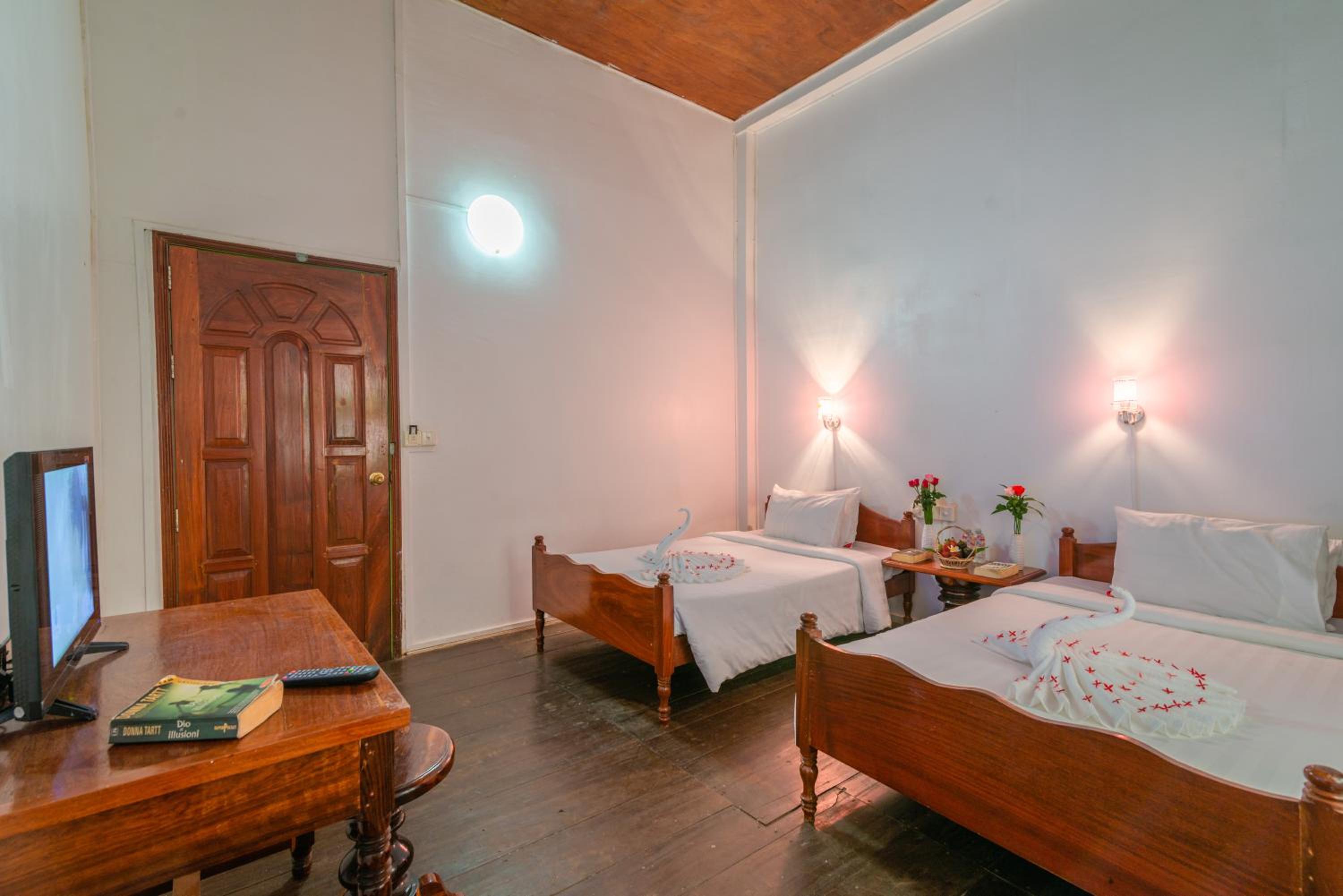 Five Rose Siem Reap Hostel