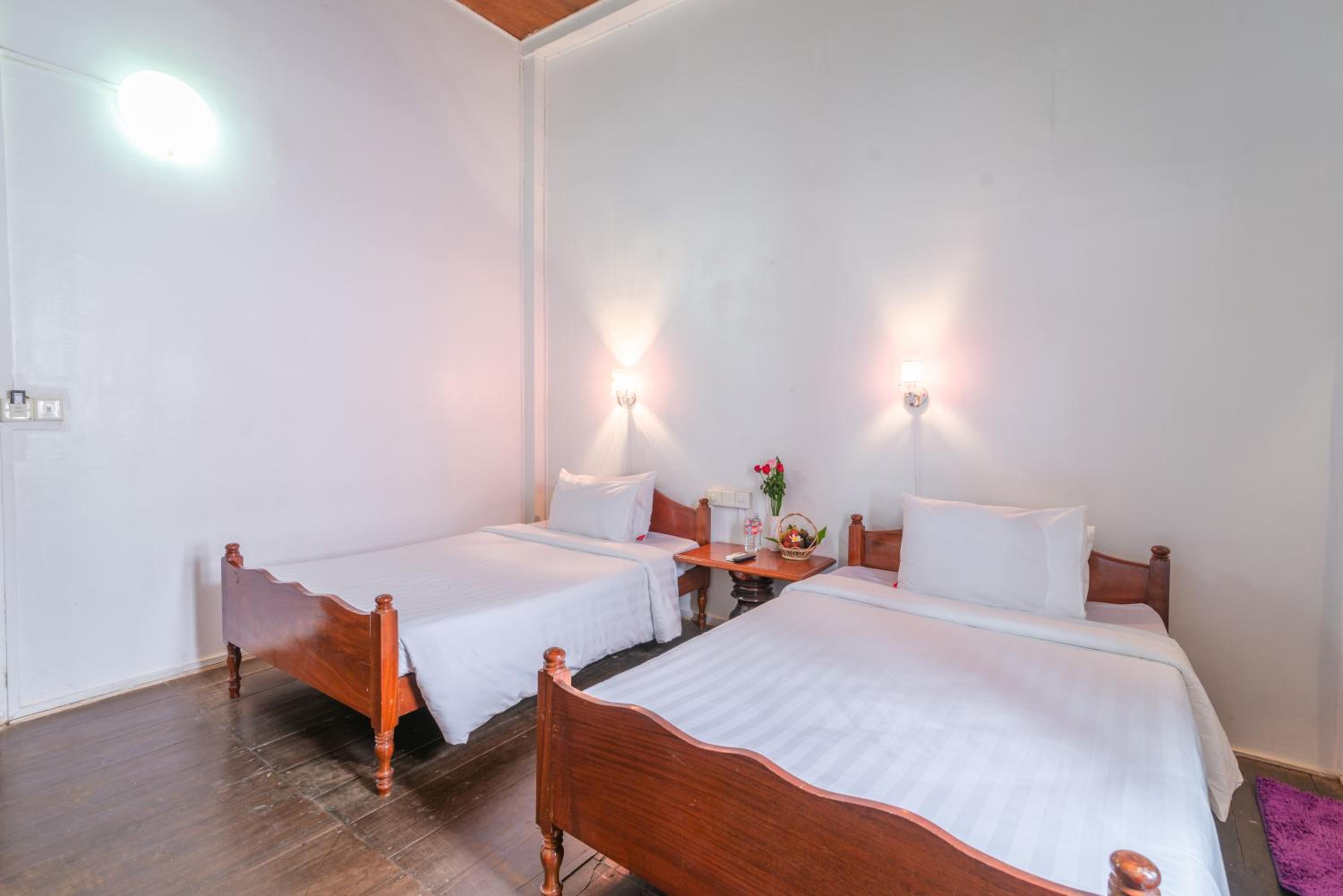 Five Rose Siem Reap Hostel