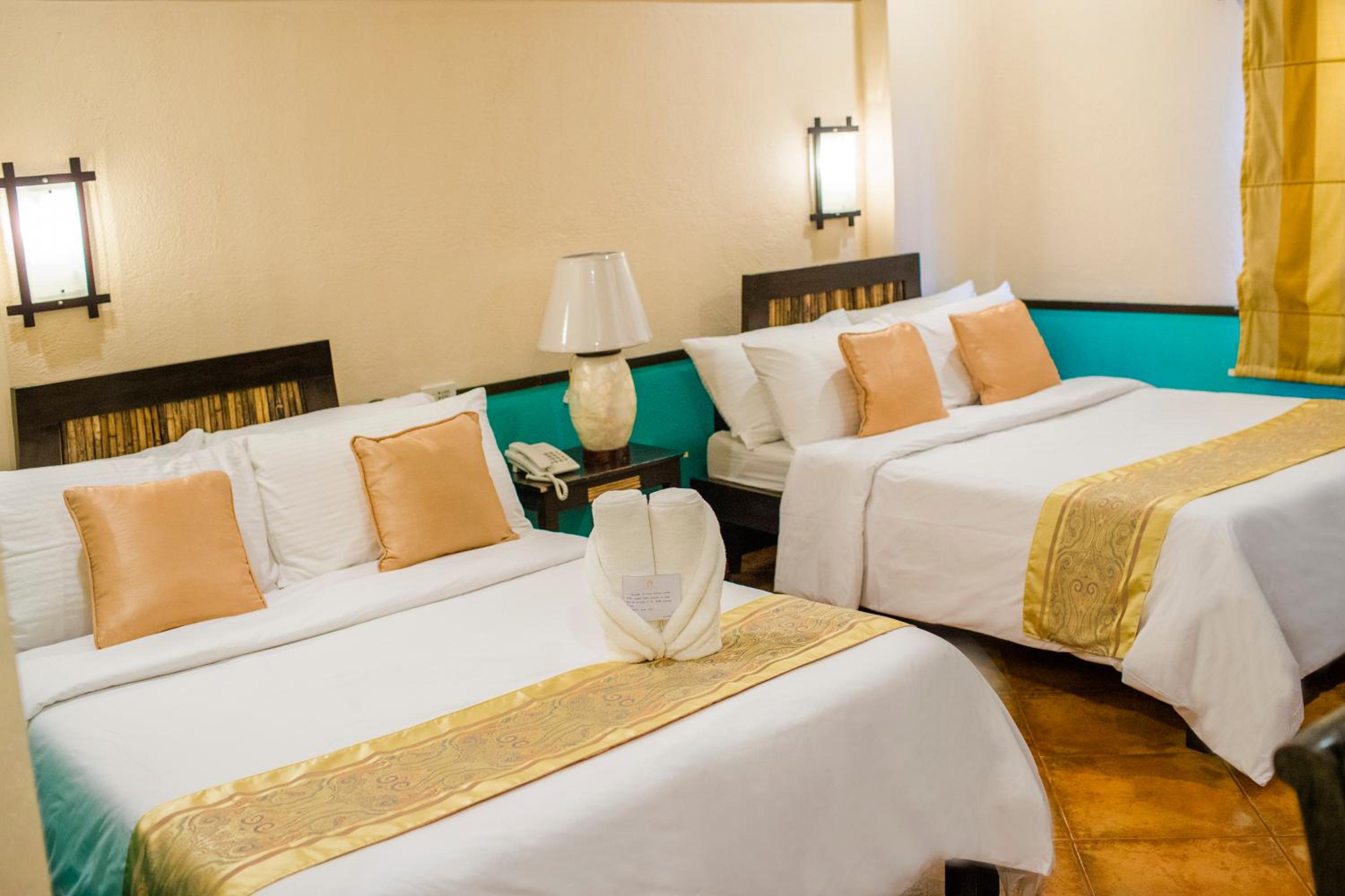 Playa Tropical Resort Hotel