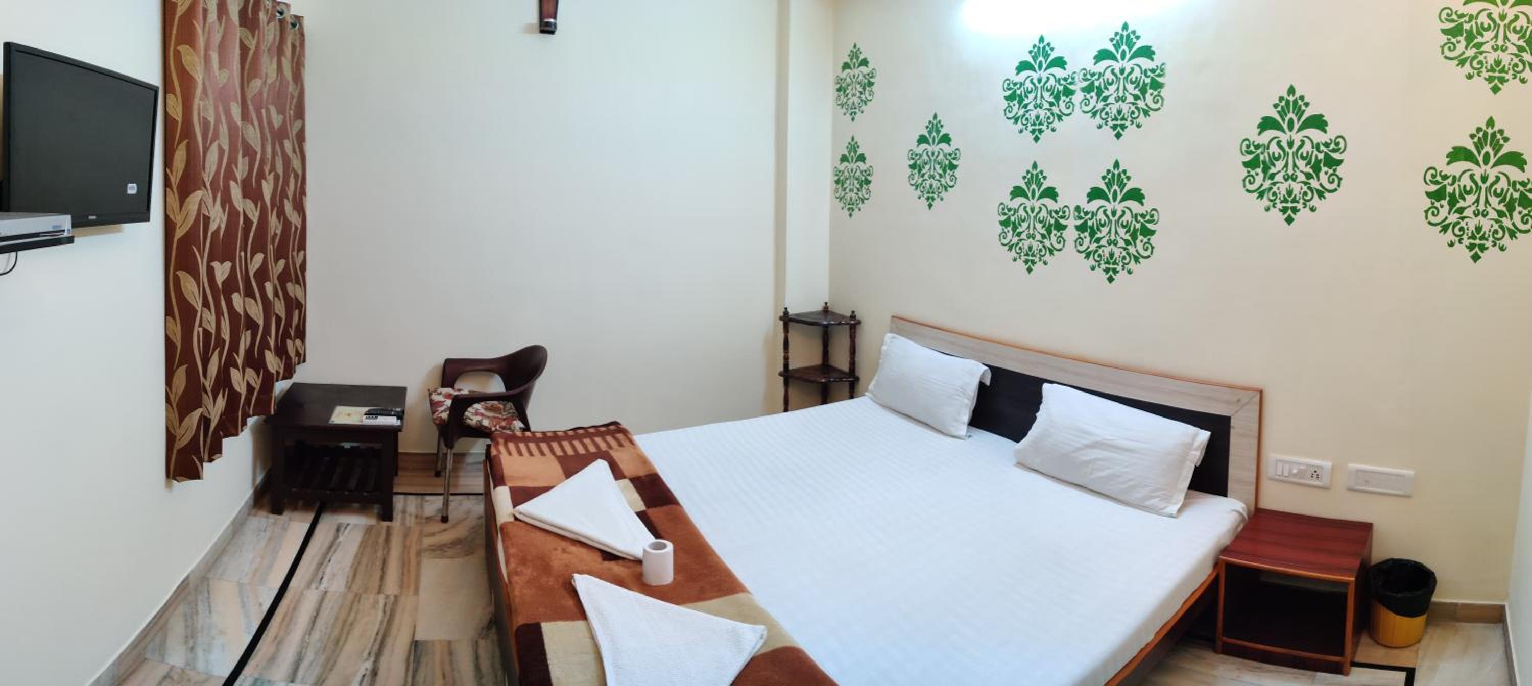 Madhav Guest House