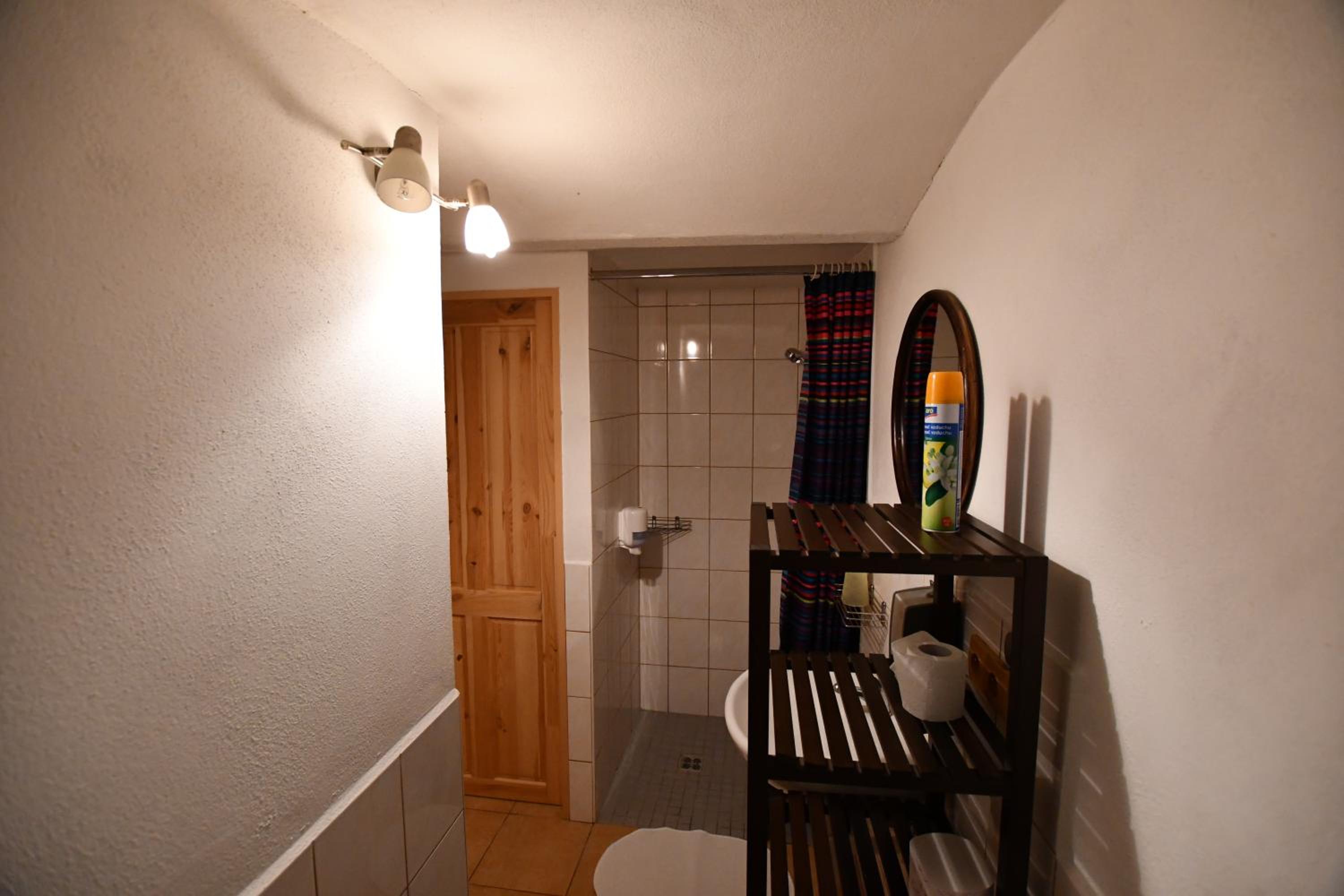 Photo 37