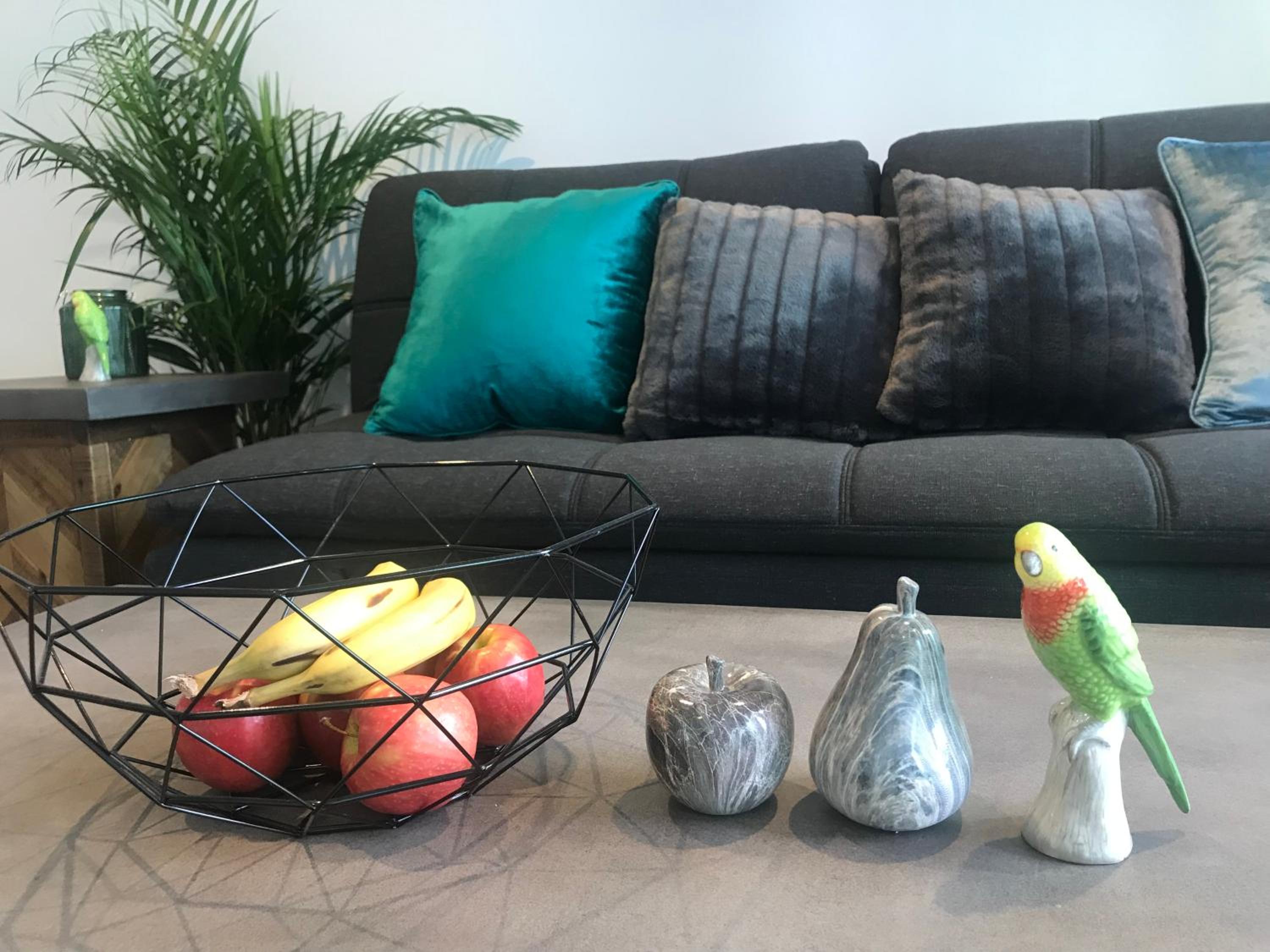 Large 2B2B Near Southern Cross FreeParking GYM POOL