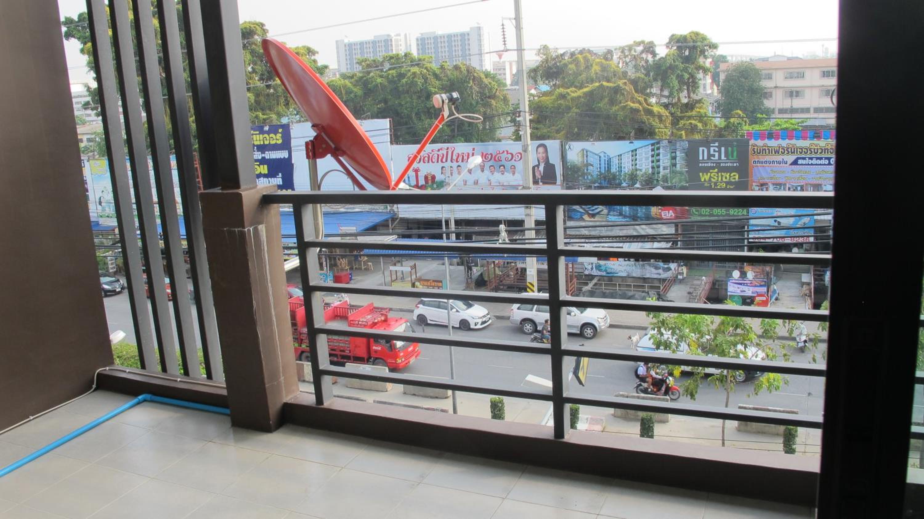 HOMEY-Sleepy Don Mueang Airport Hostel