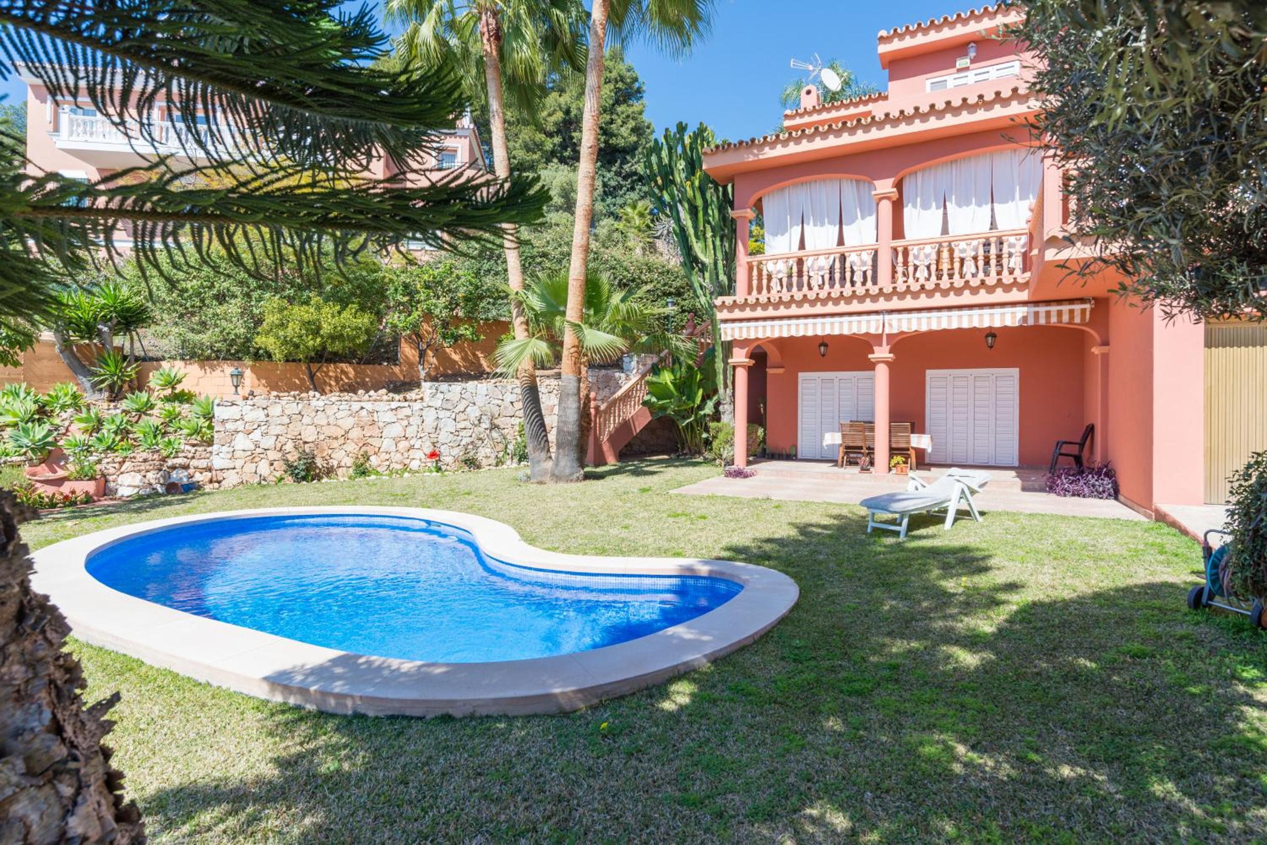 LU&CIA VILLA CANDADO