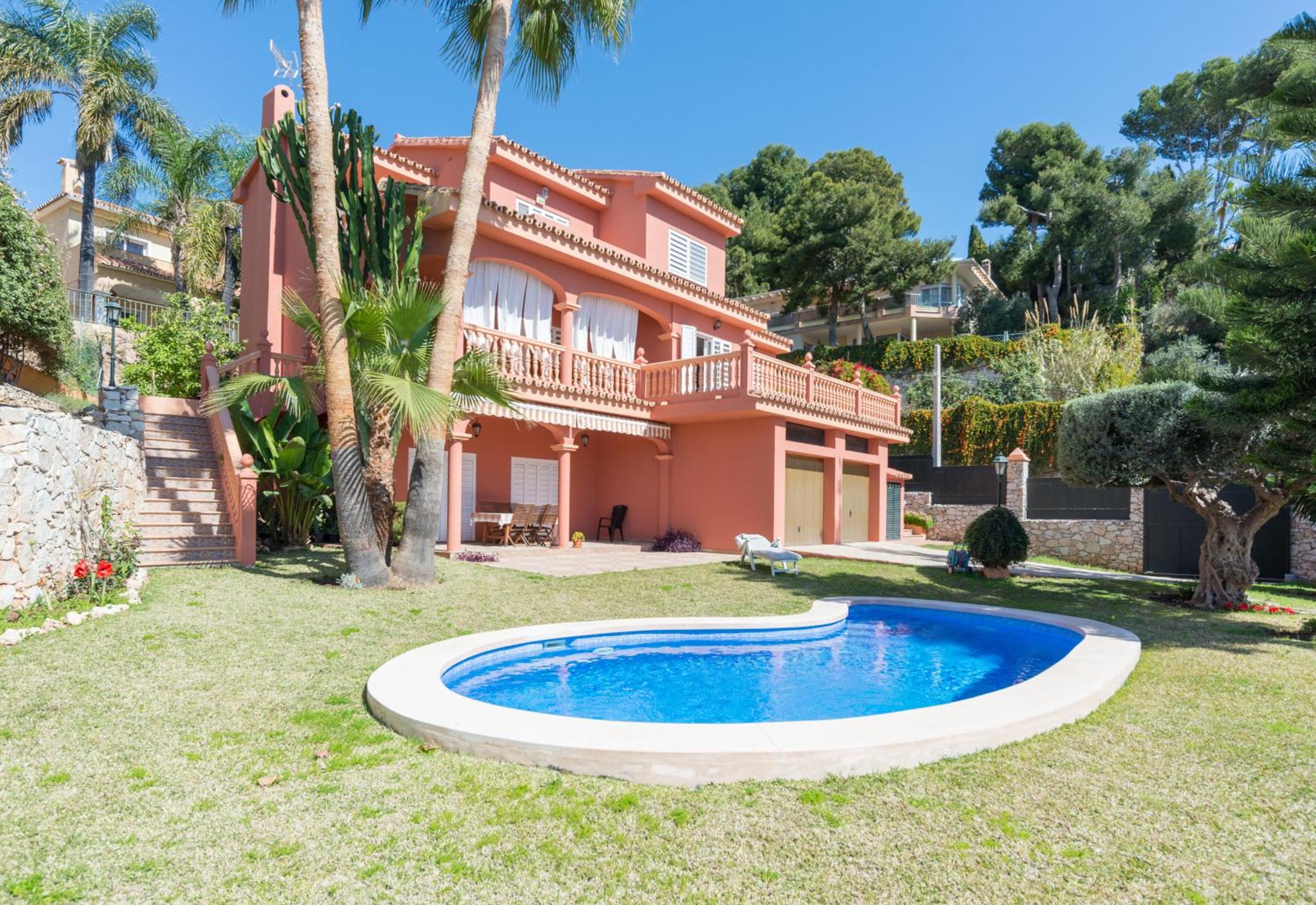 LU&CIA VILLA CANDADO