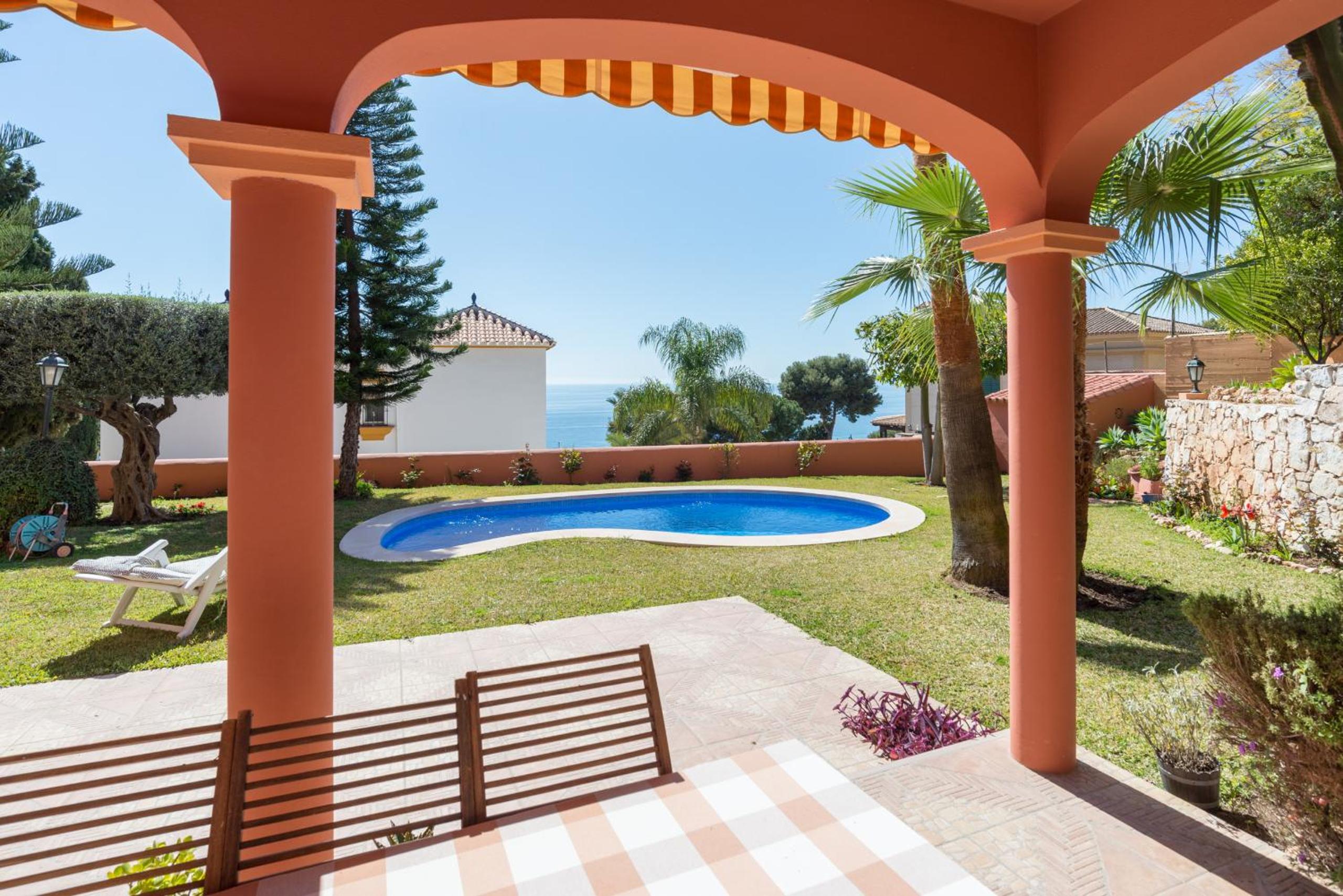 LU&CIA VILLA CANDADO