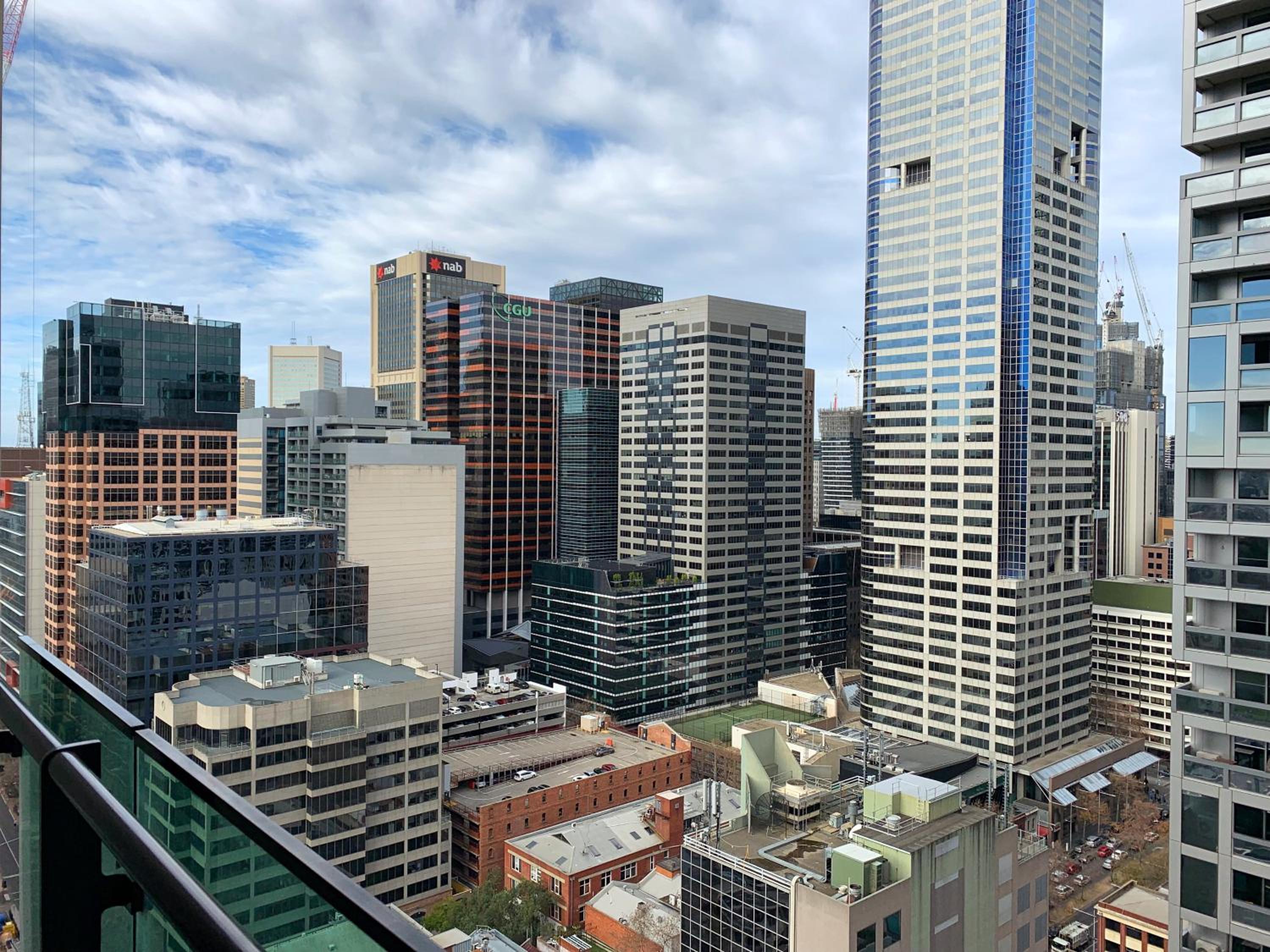 Large 2B2B Near Southern Cross FreeParking GYM POOL