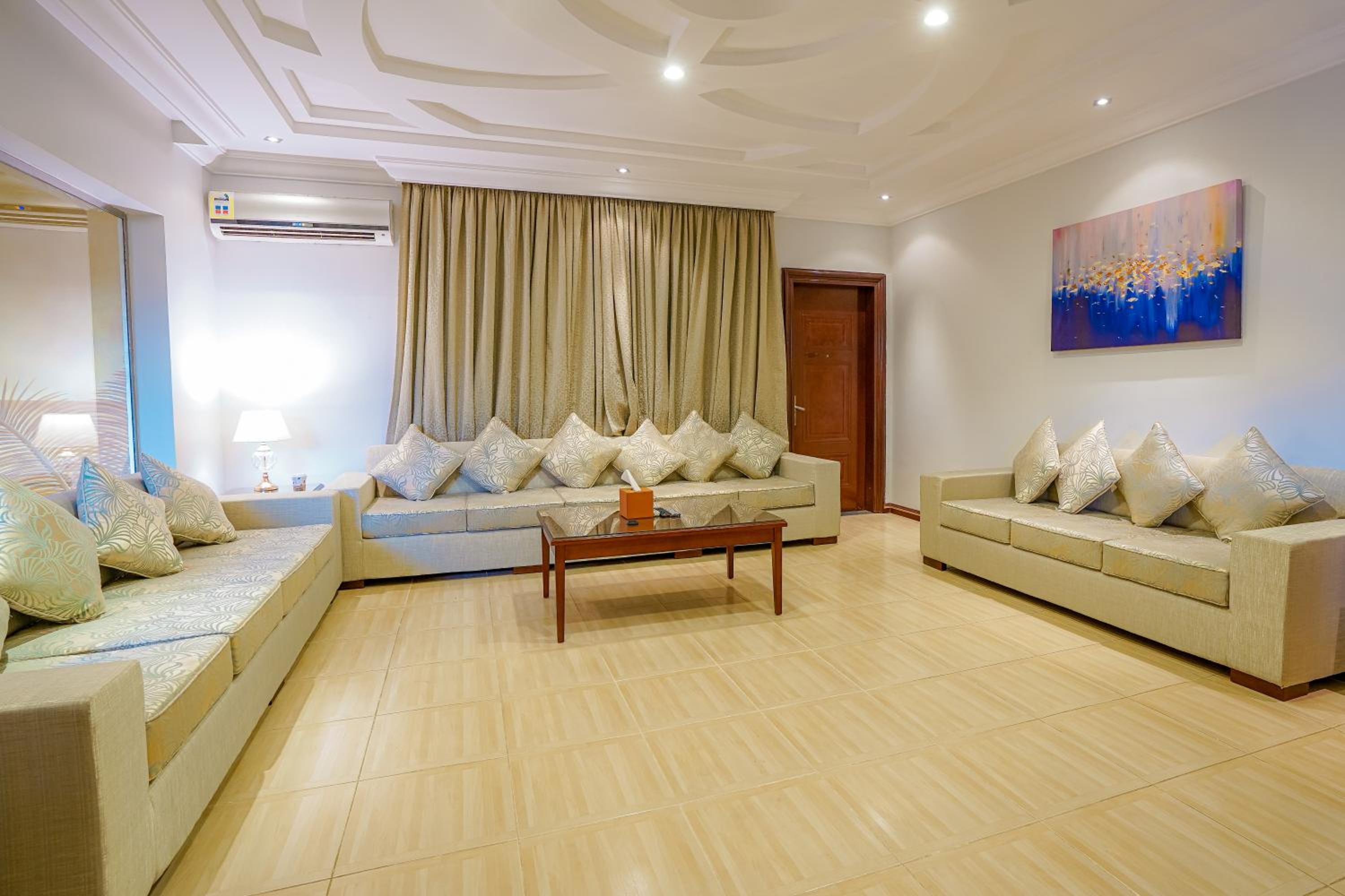 Meral Oasis Hotel Villas