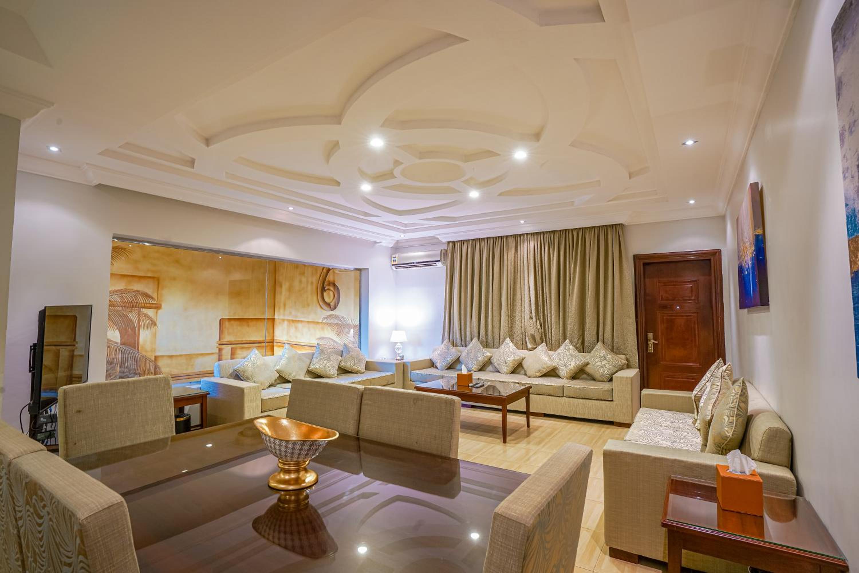 Meral Oasis Hotel Villas