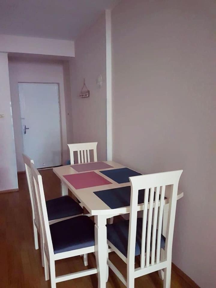 Lovely Apt at the heart of the city&near the lake