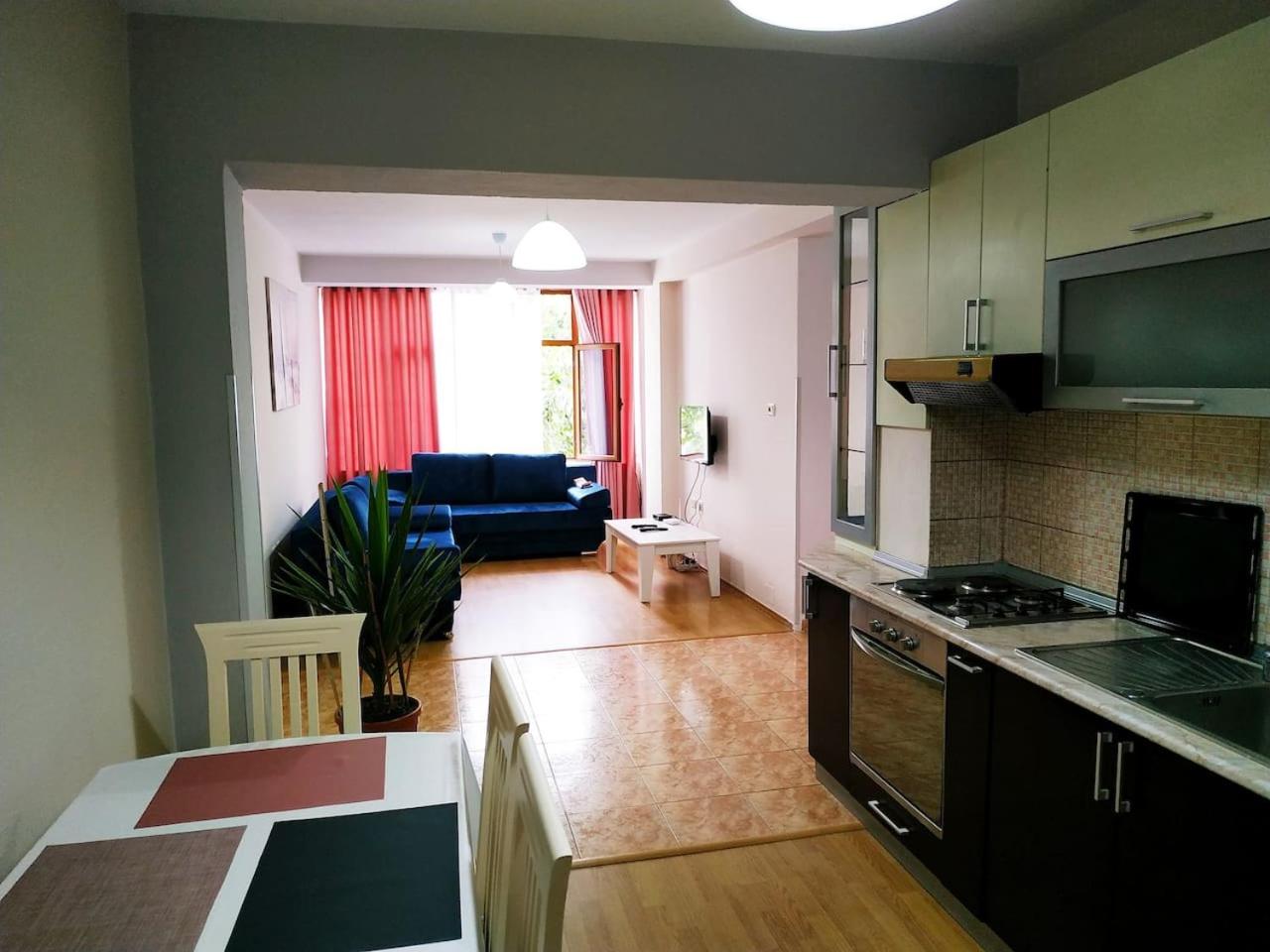 Lovely Apt at the heart of the city&near the lake