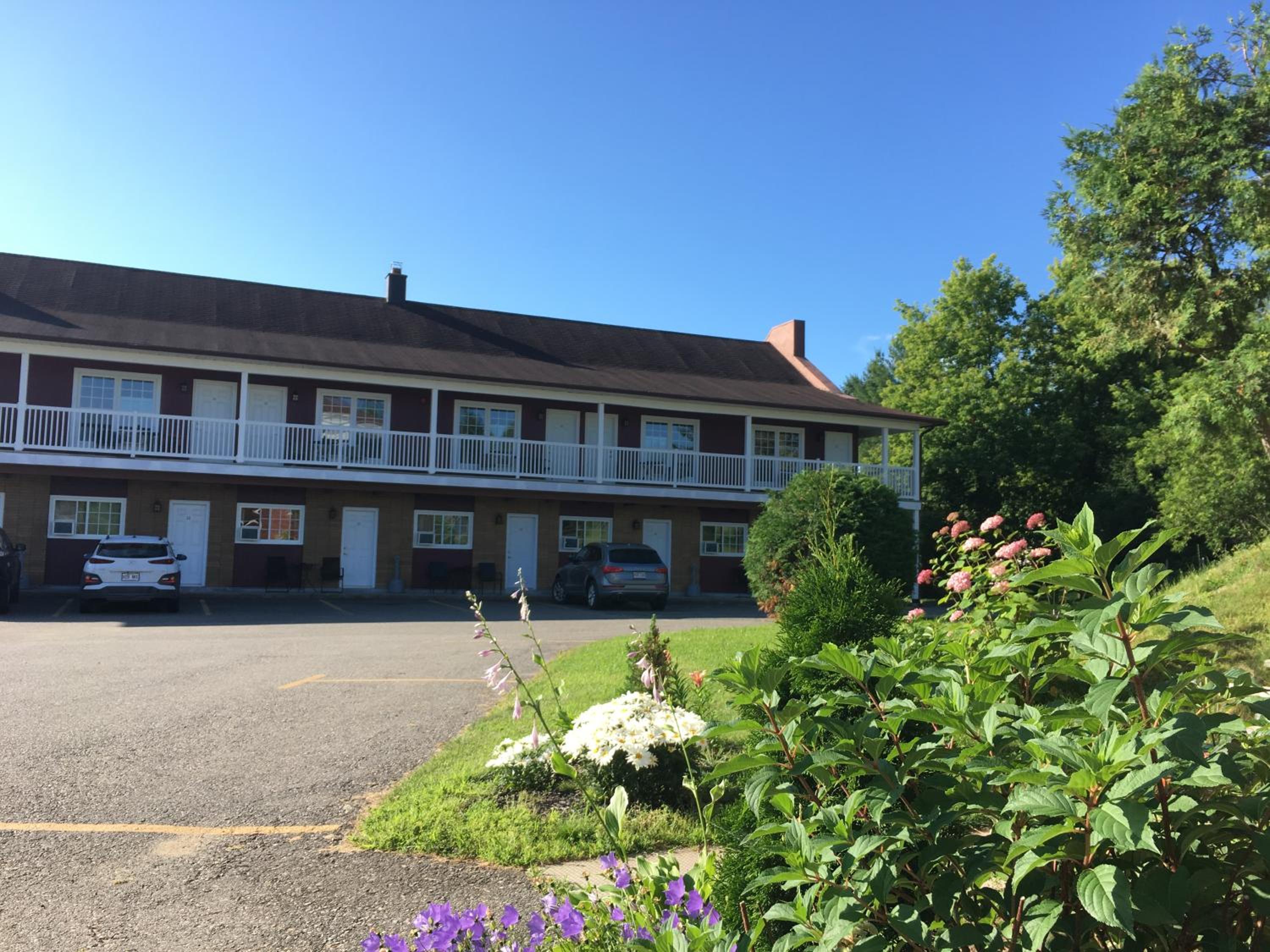 Motel le Sabre view 2