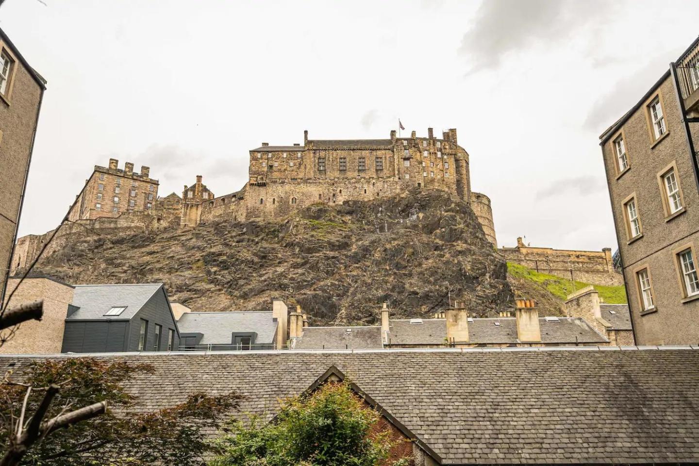 2BR Grassmarket Apartment with Castle View view 3