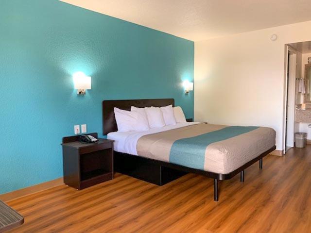 Lexington Vacations - Motel 6-Lexington, KY - Airport - Property Image 21