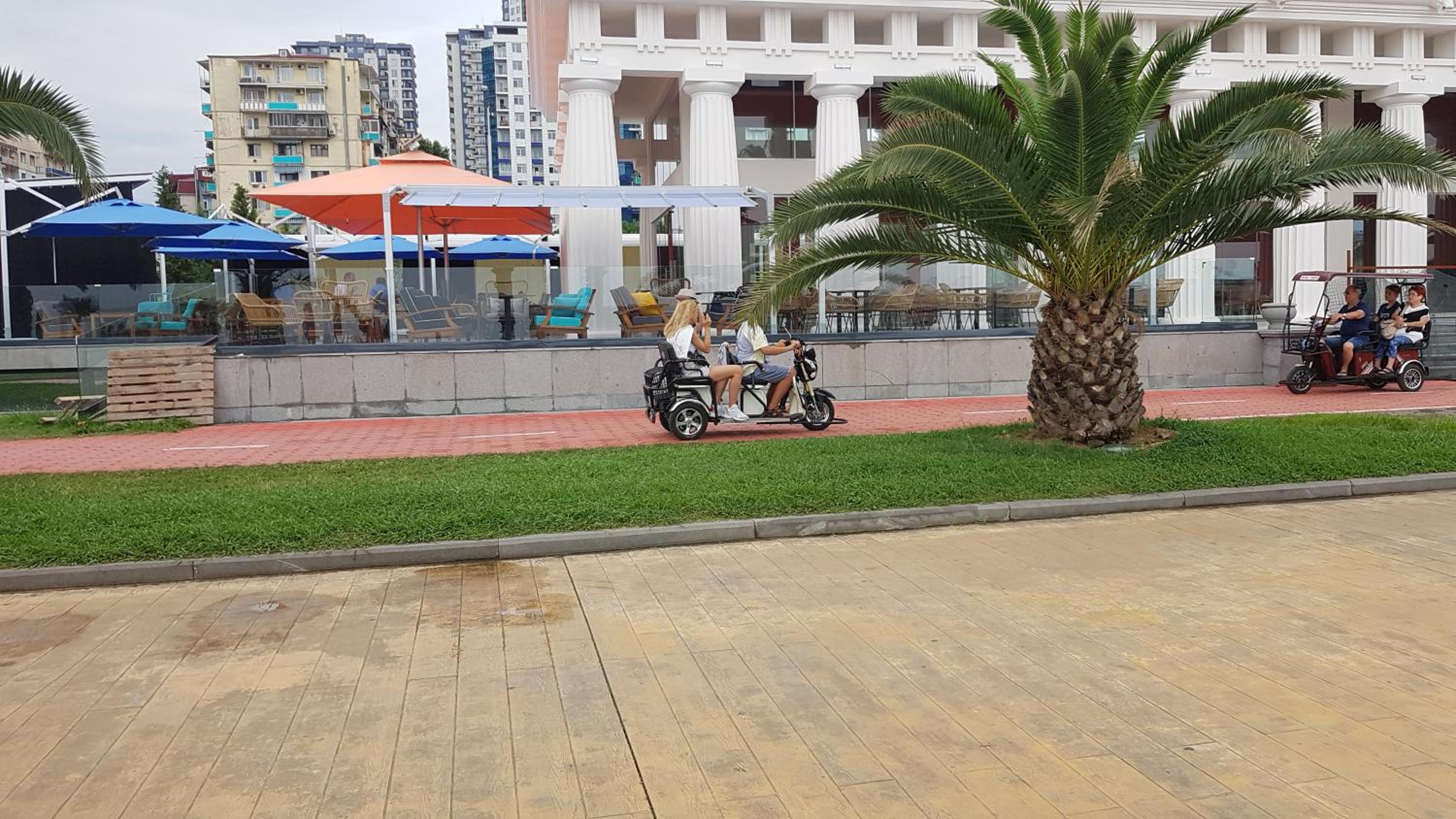 Photo 19