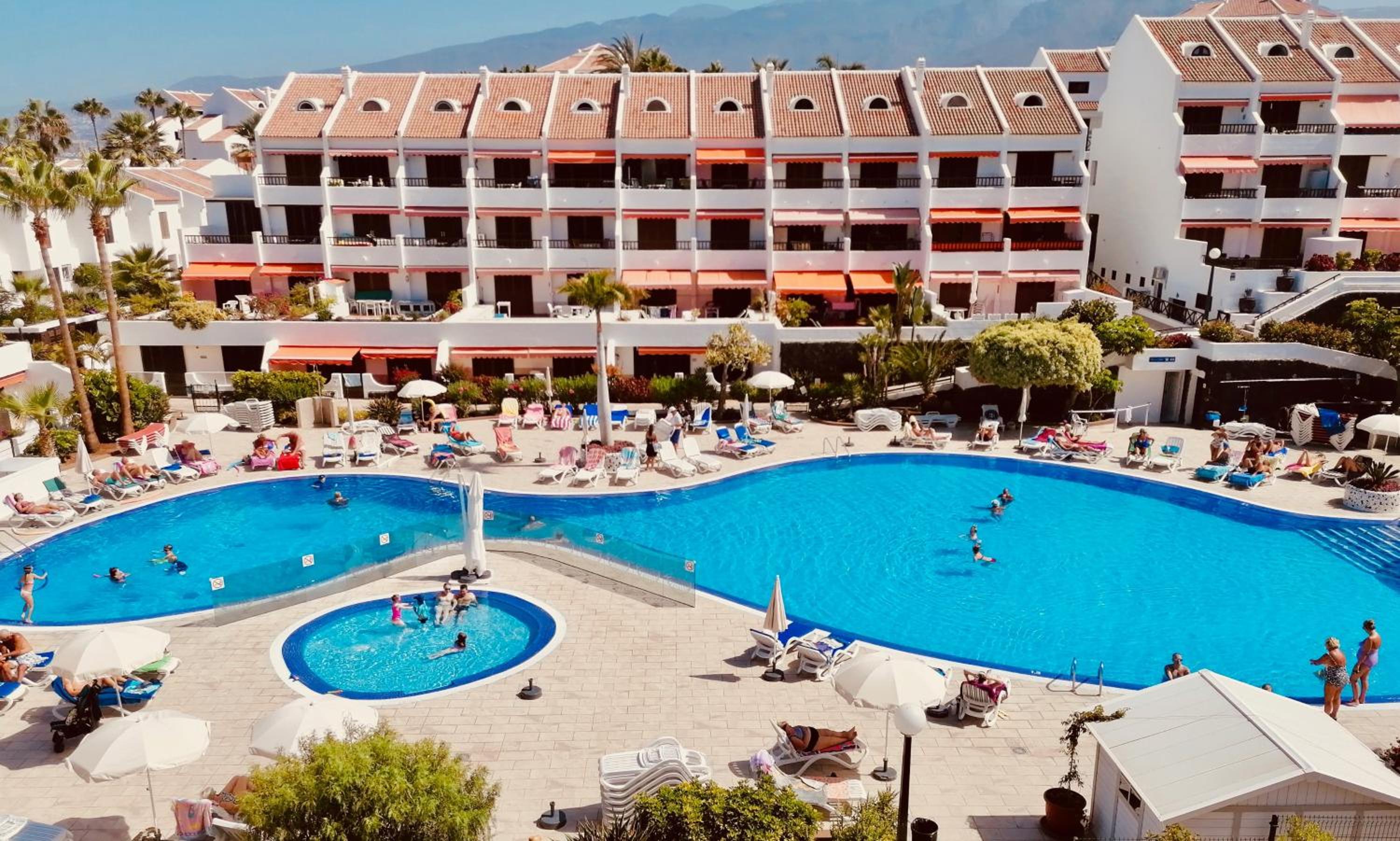 Hotel Americas Holiday Home - Image 1