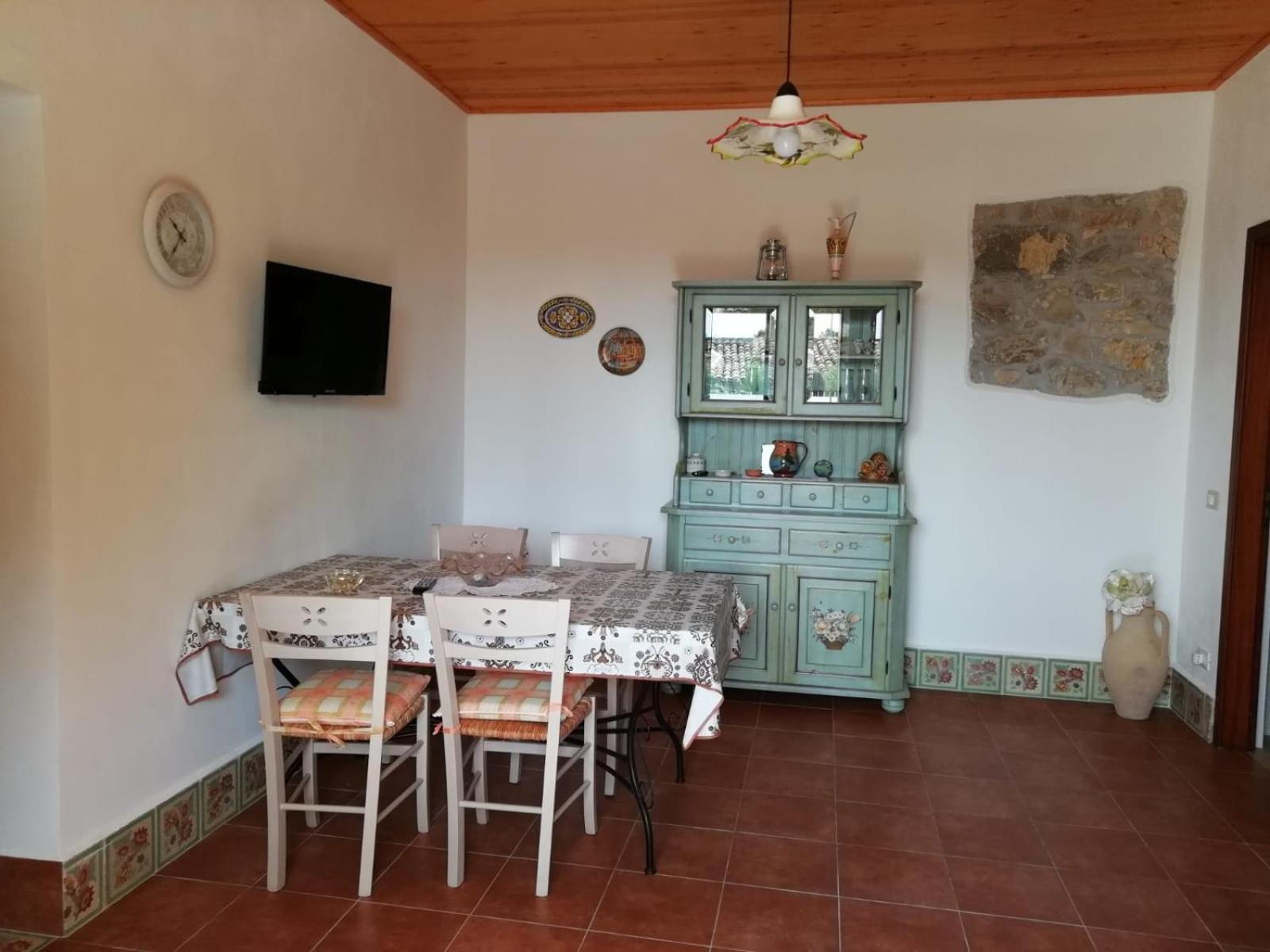 La Mennula view 3