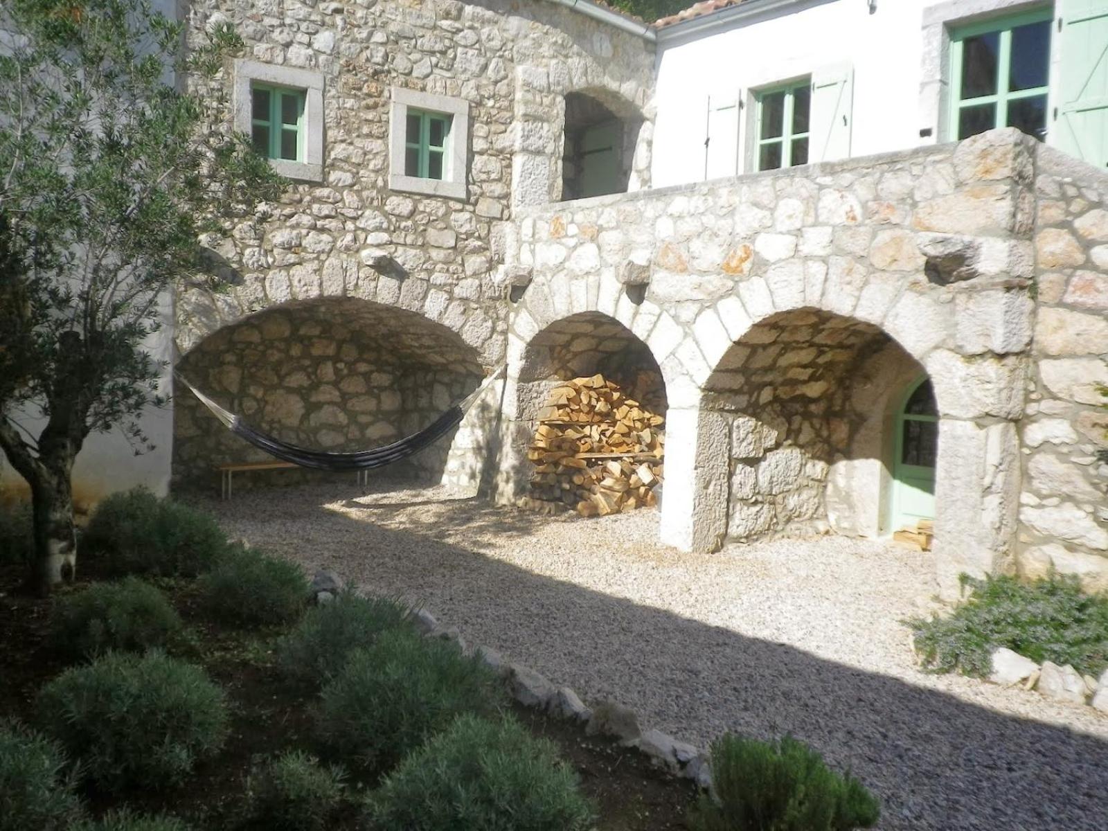 Photo 7