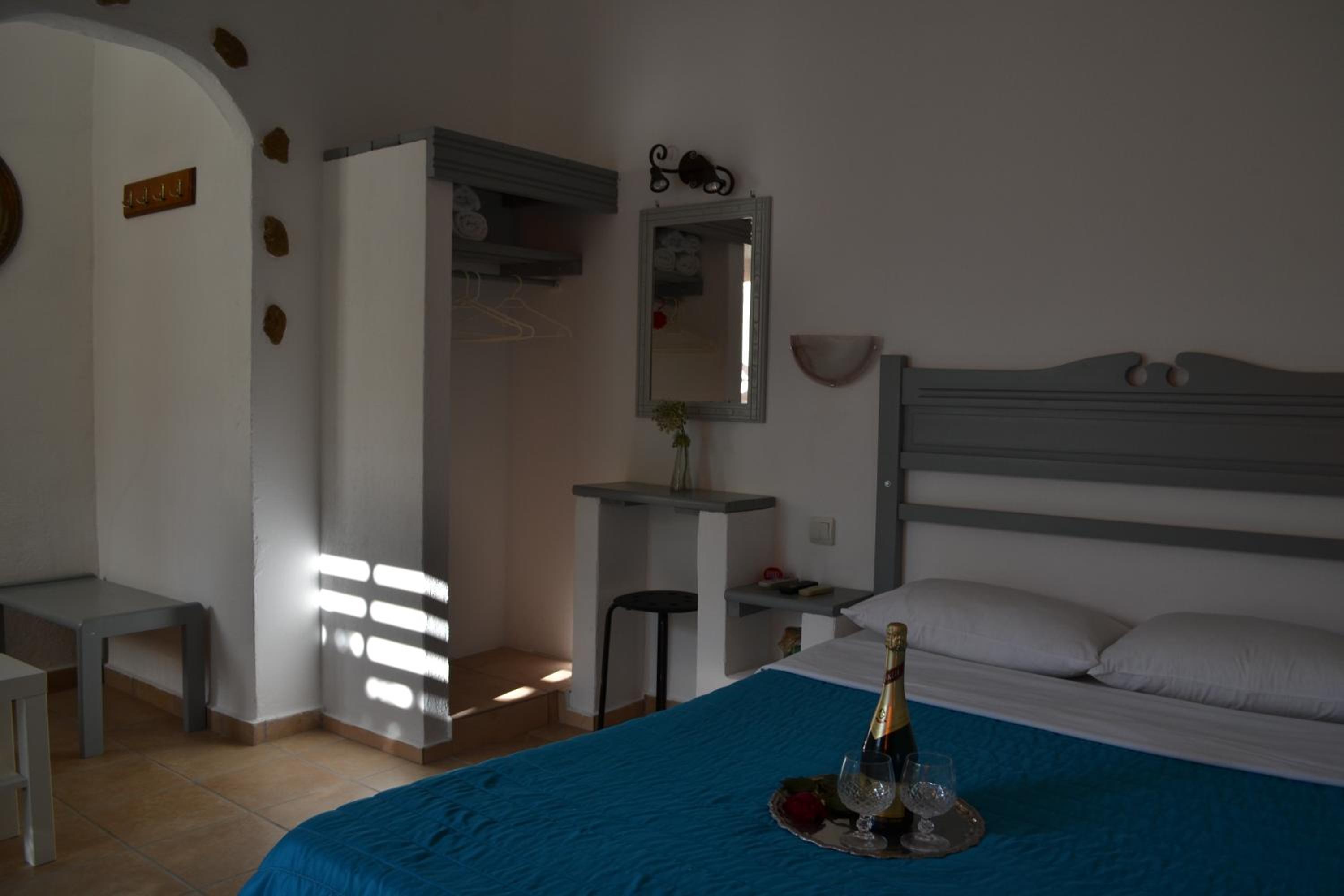 Skyros Koxilas Studios photo 2