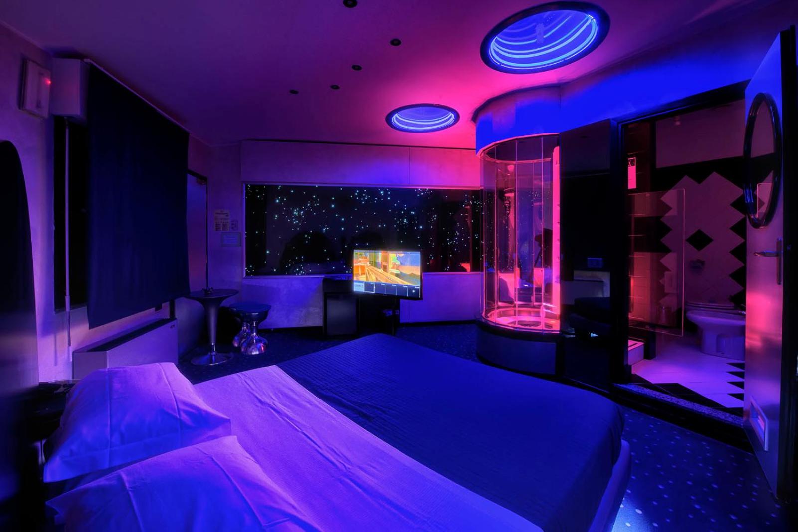 hotel room