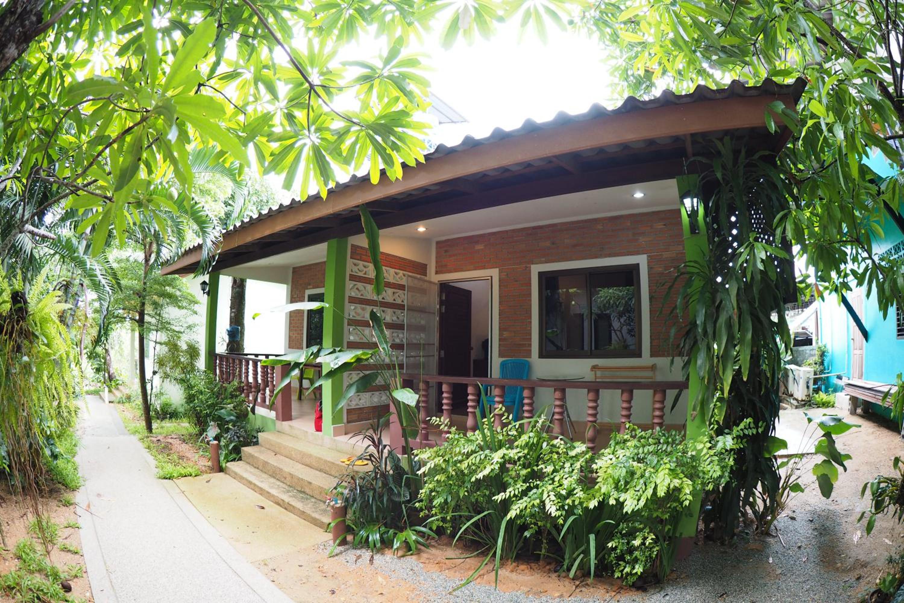 Hotel Wandee Bed & Breakfast - Image 1