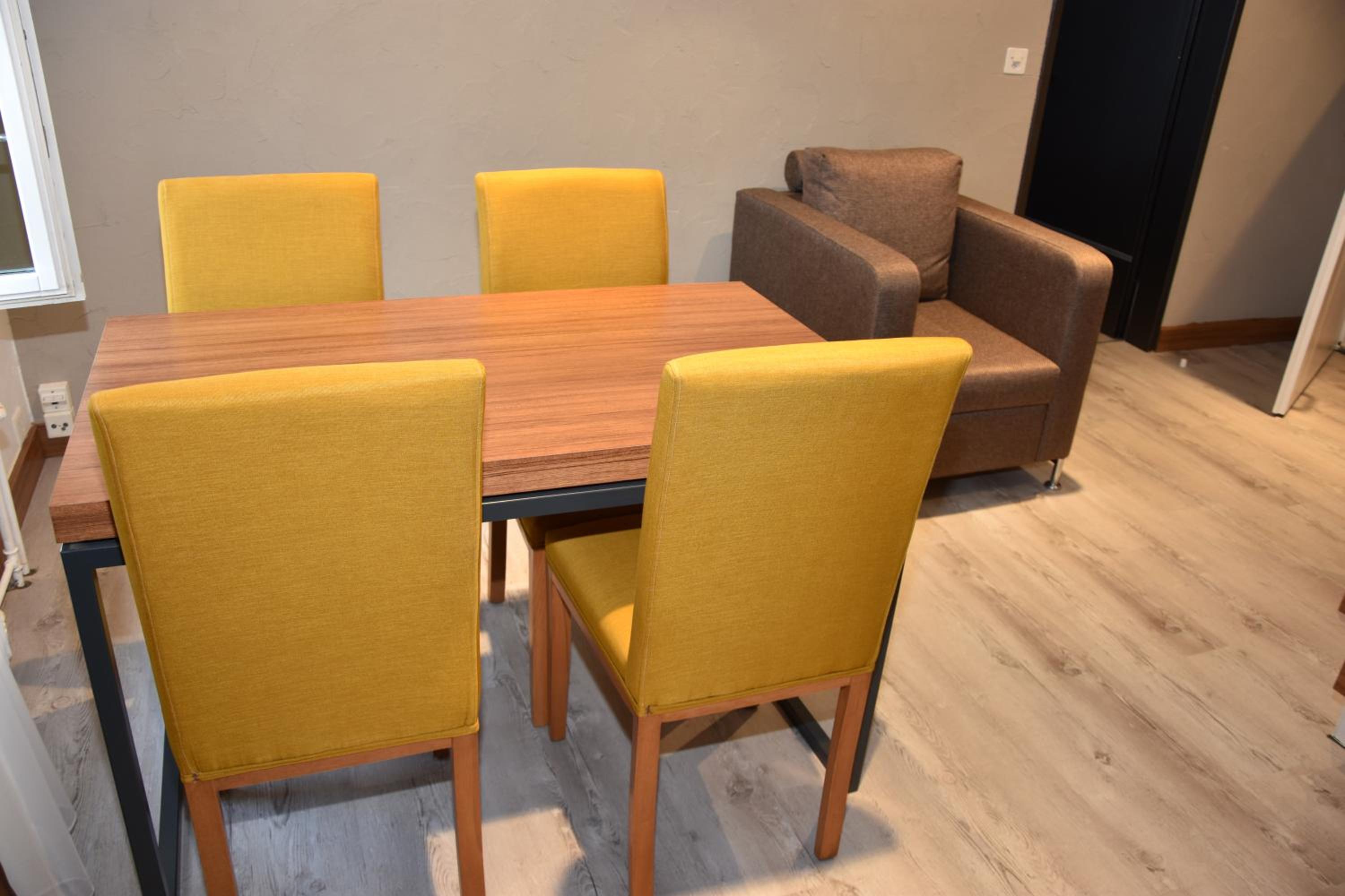 Comfort Apartments by Livingdowntown - Property Image 4