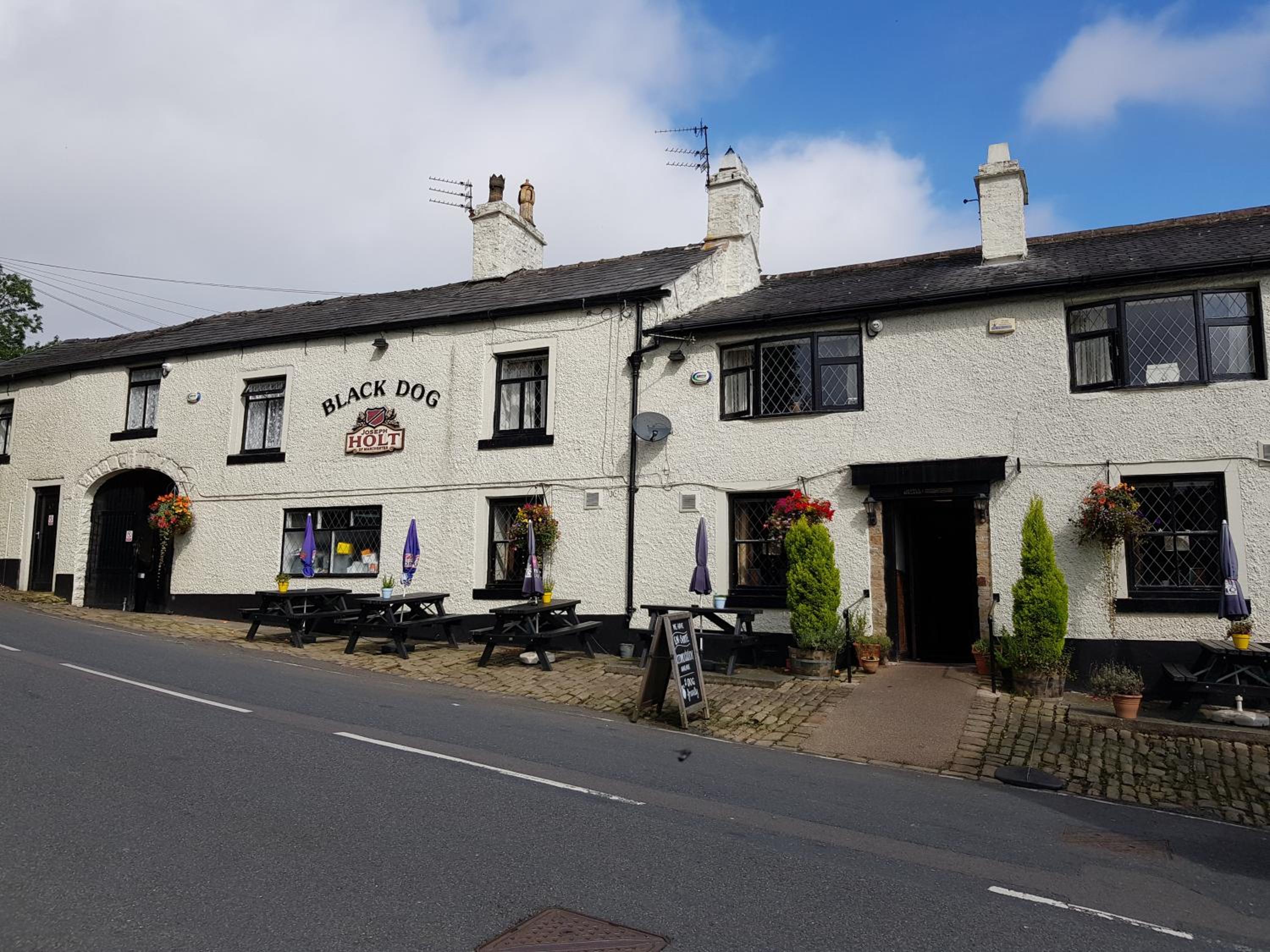 Bolton Vacations - Black Dog Inn - Property Image 1