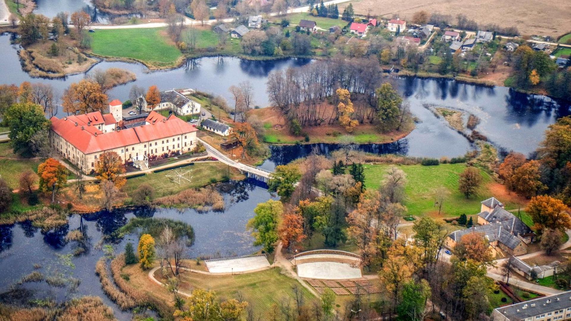 Dundagas Pils view 2