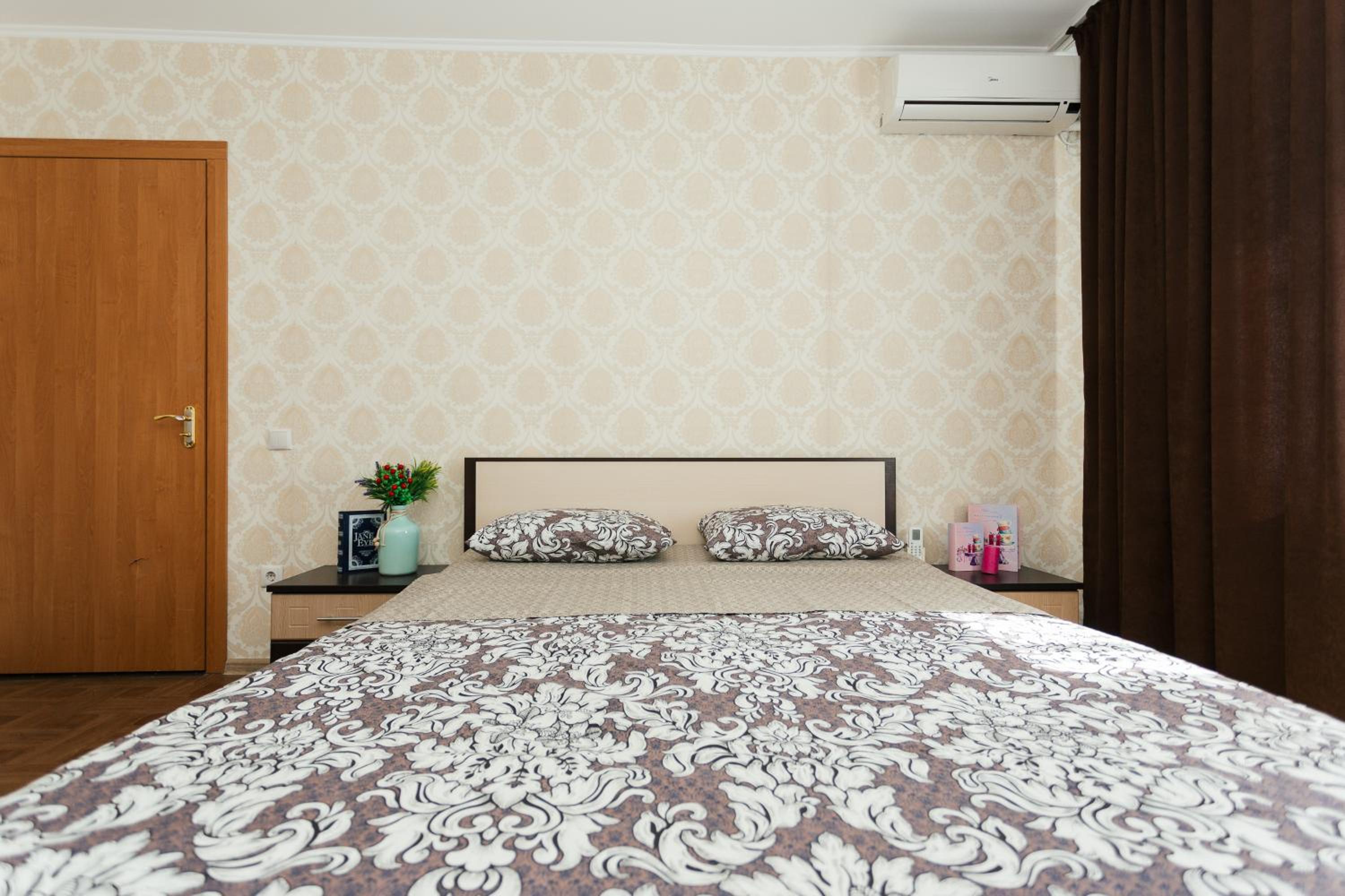 Apart-hotel on Kondrateva street New Building 7 floor view 2