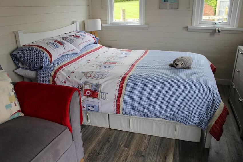 Seal Cabin view 3