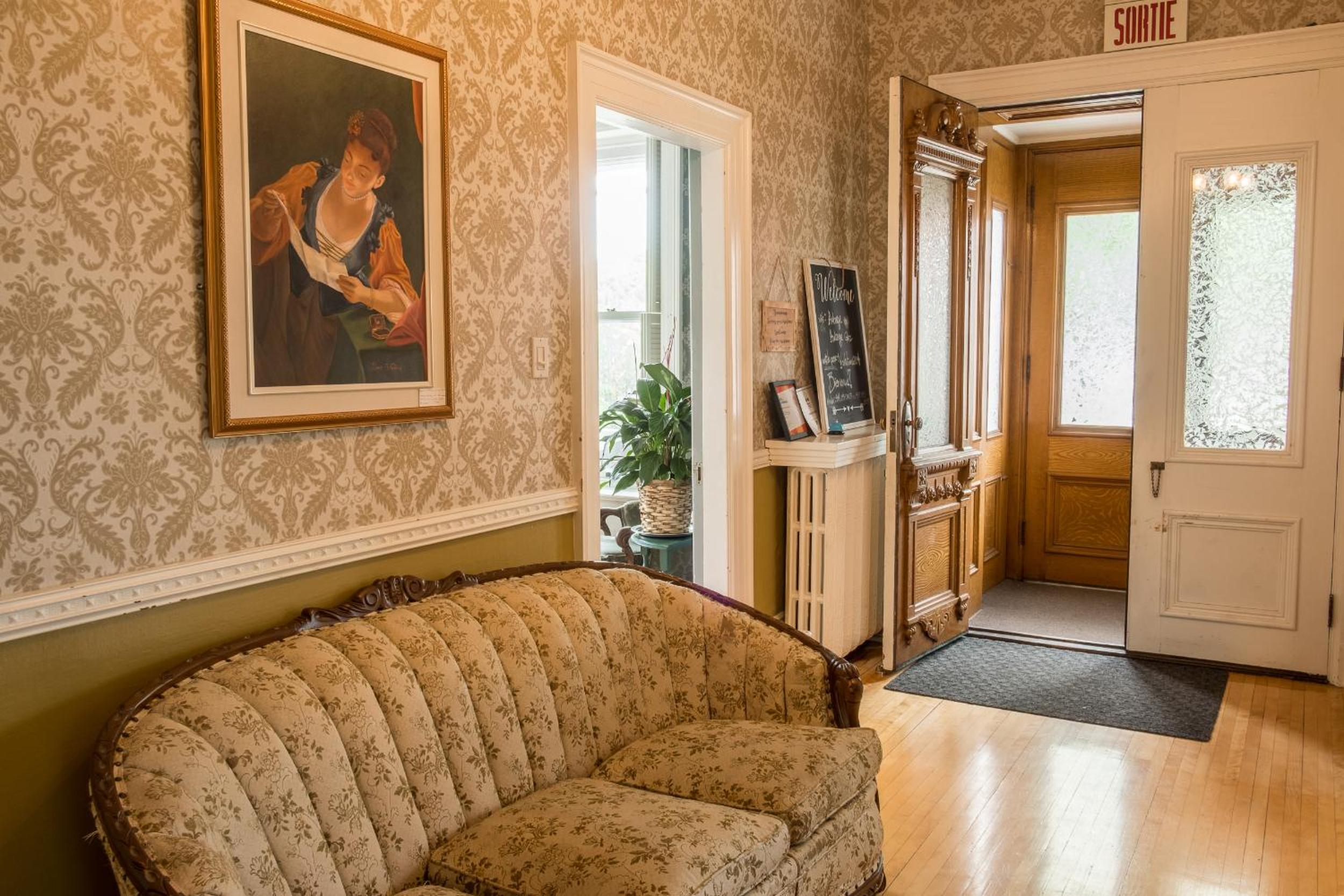 Levis Vacations - Auberge de la Visitation - Property Image 7
