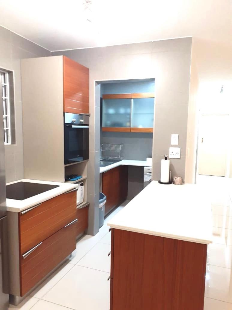 Embassy Gardens 17 West Rd South Morningside Sandton Johannesburg Secure 2 Bedroom fully furnished apartment with 24hrs security